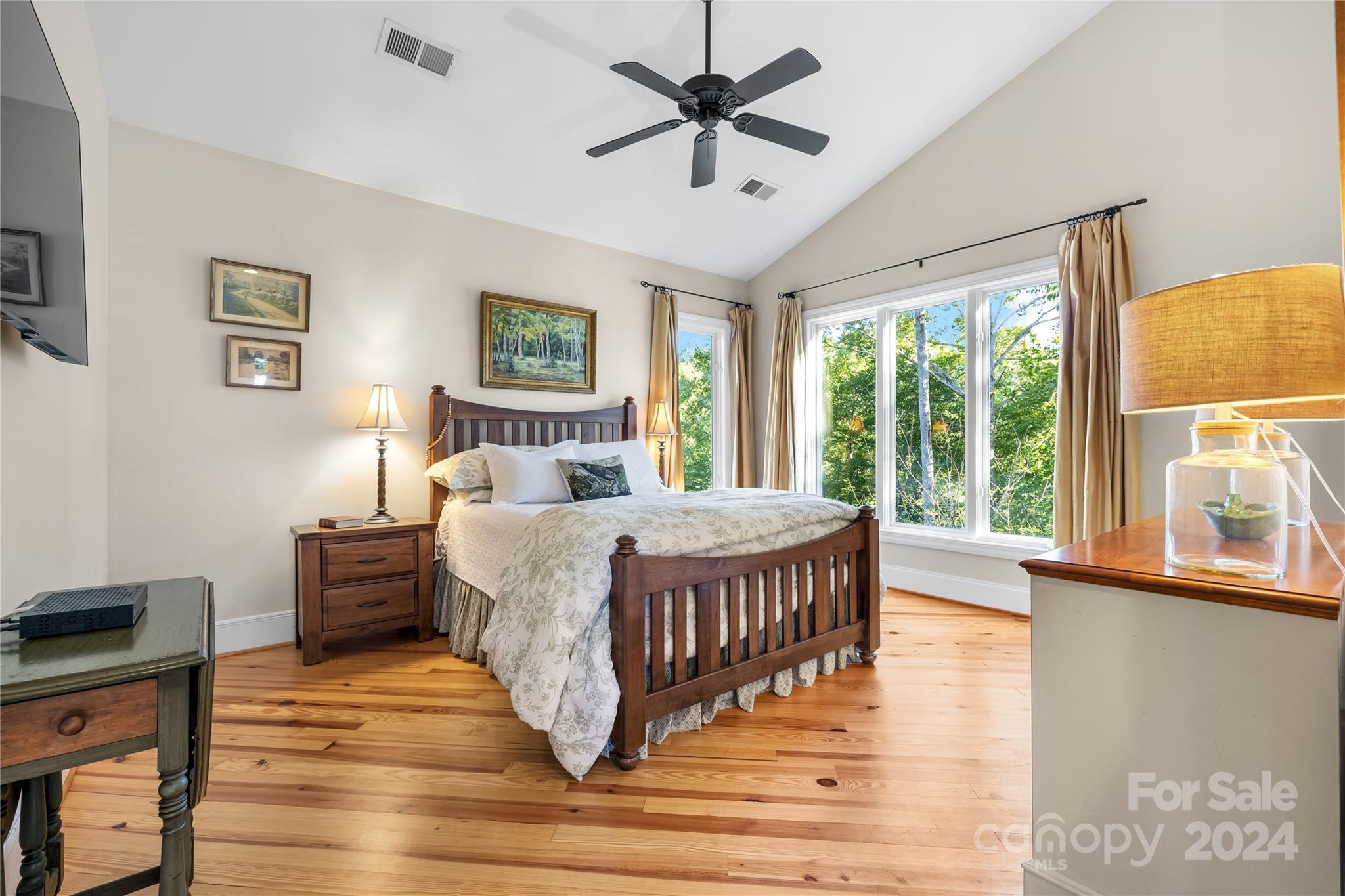 127 Harborcliff Drive