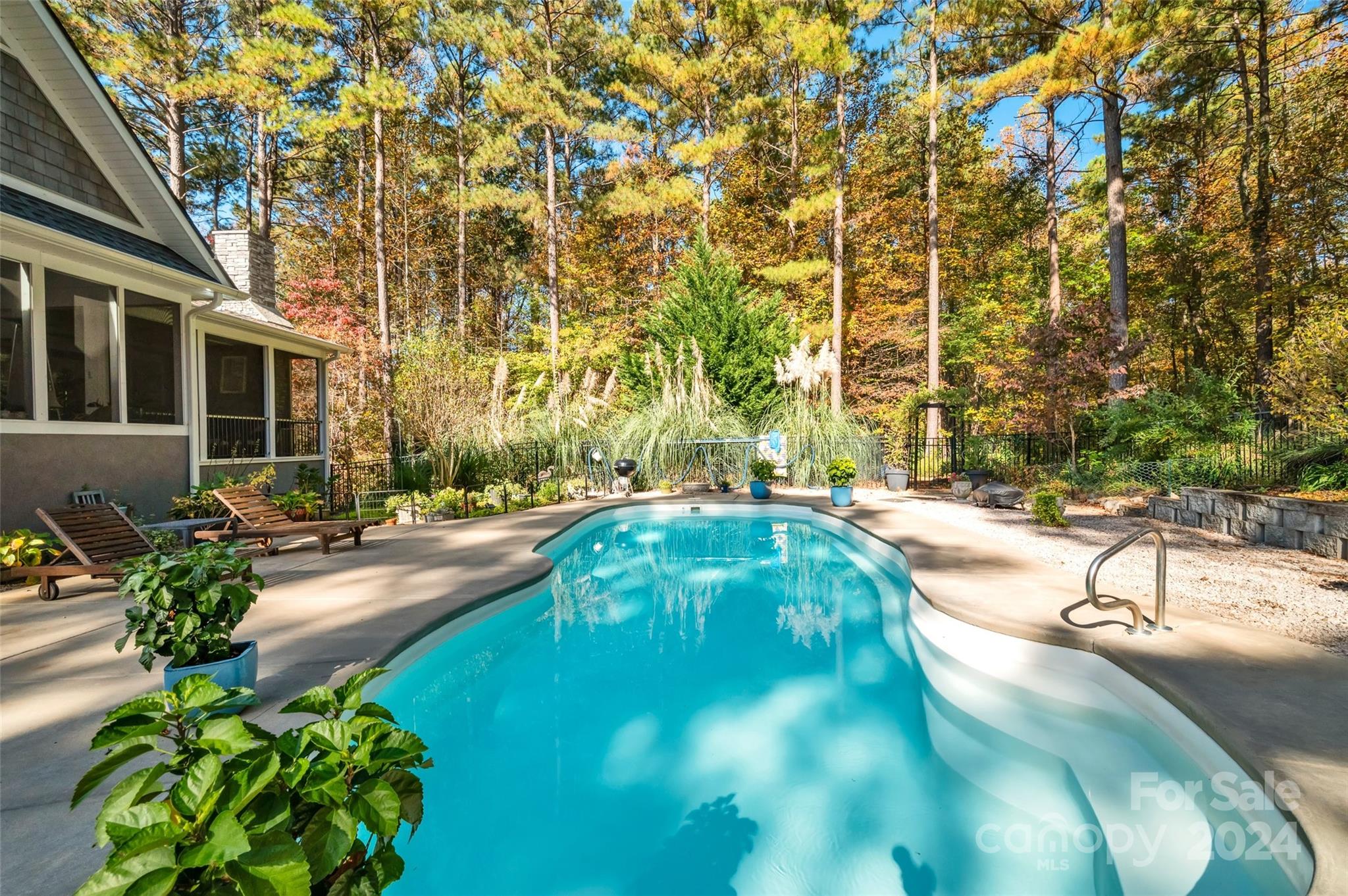 4628 River Oaks Road