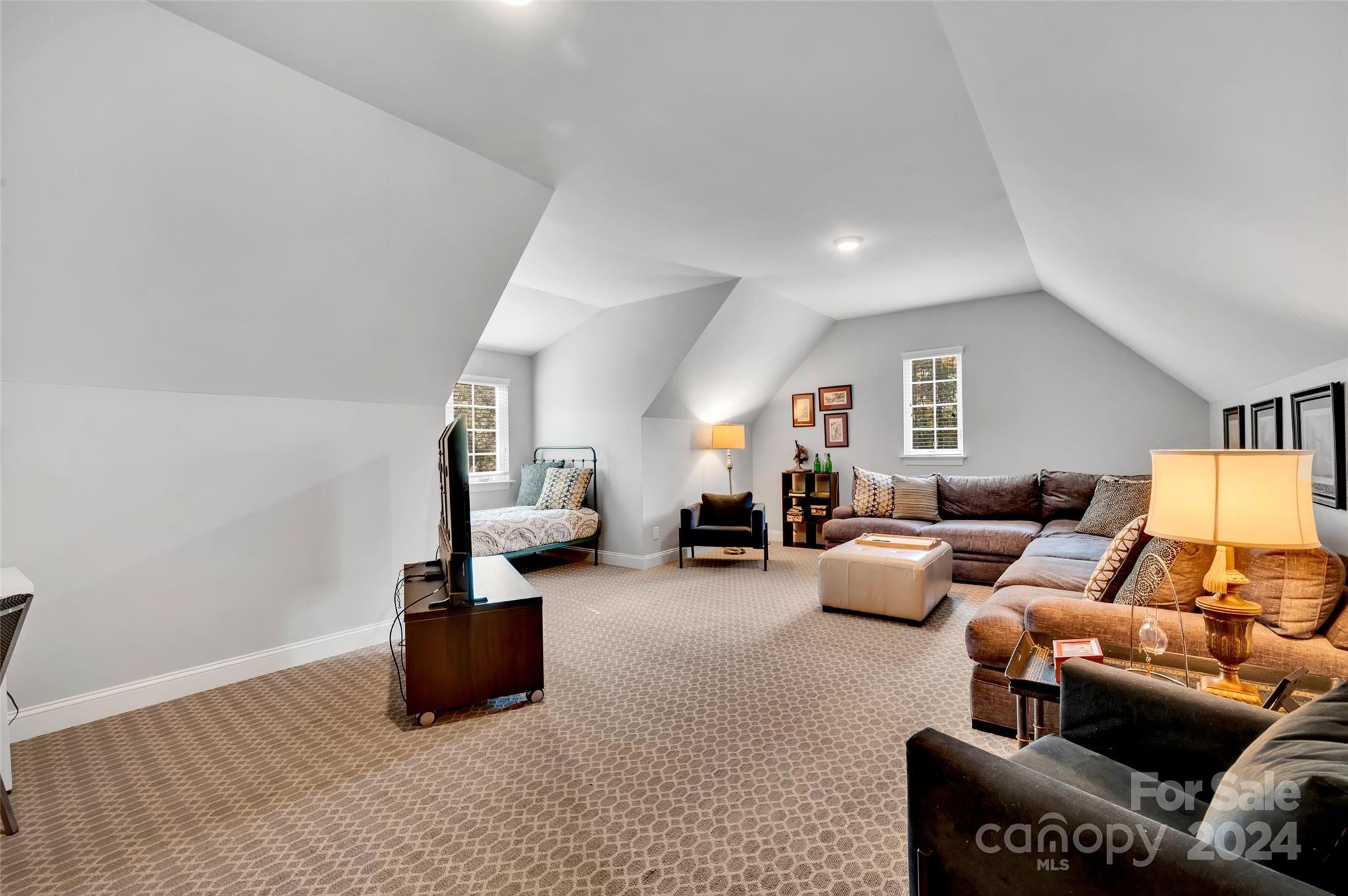 4628 River Oaks Road