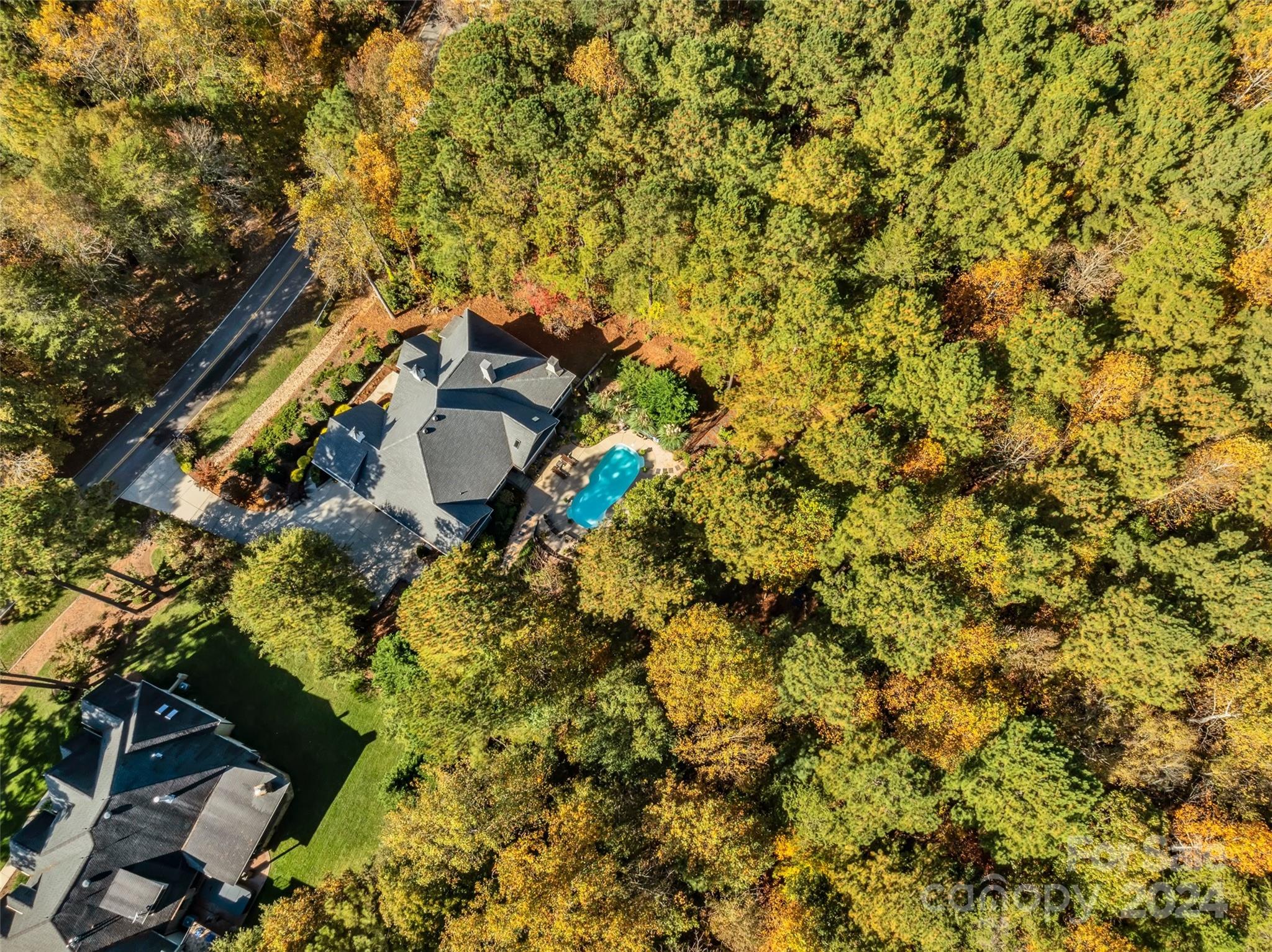 4628 River Oaks Road
