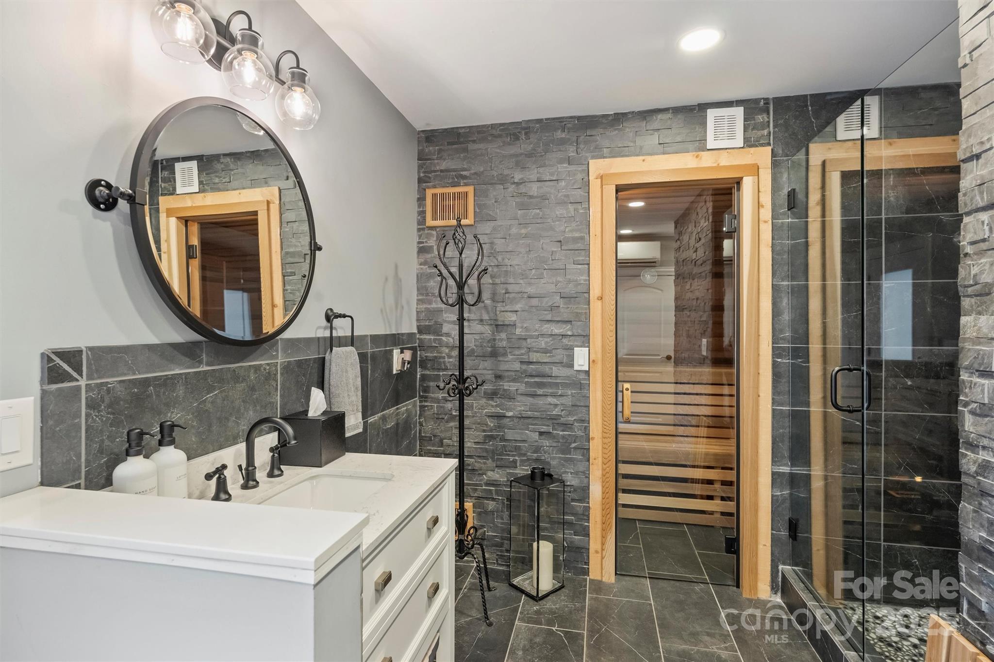 1105 Hadley Park Lane