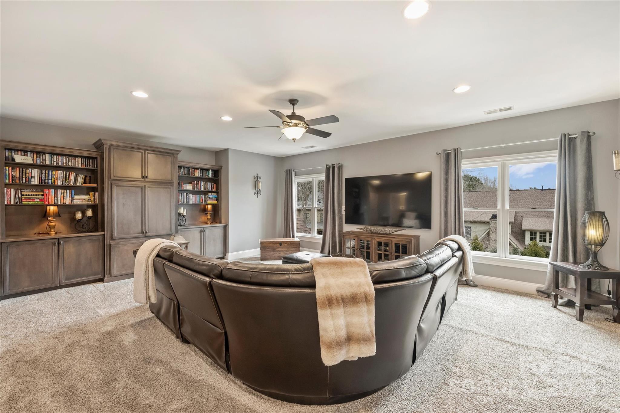 1105 Hadley Park Lane
