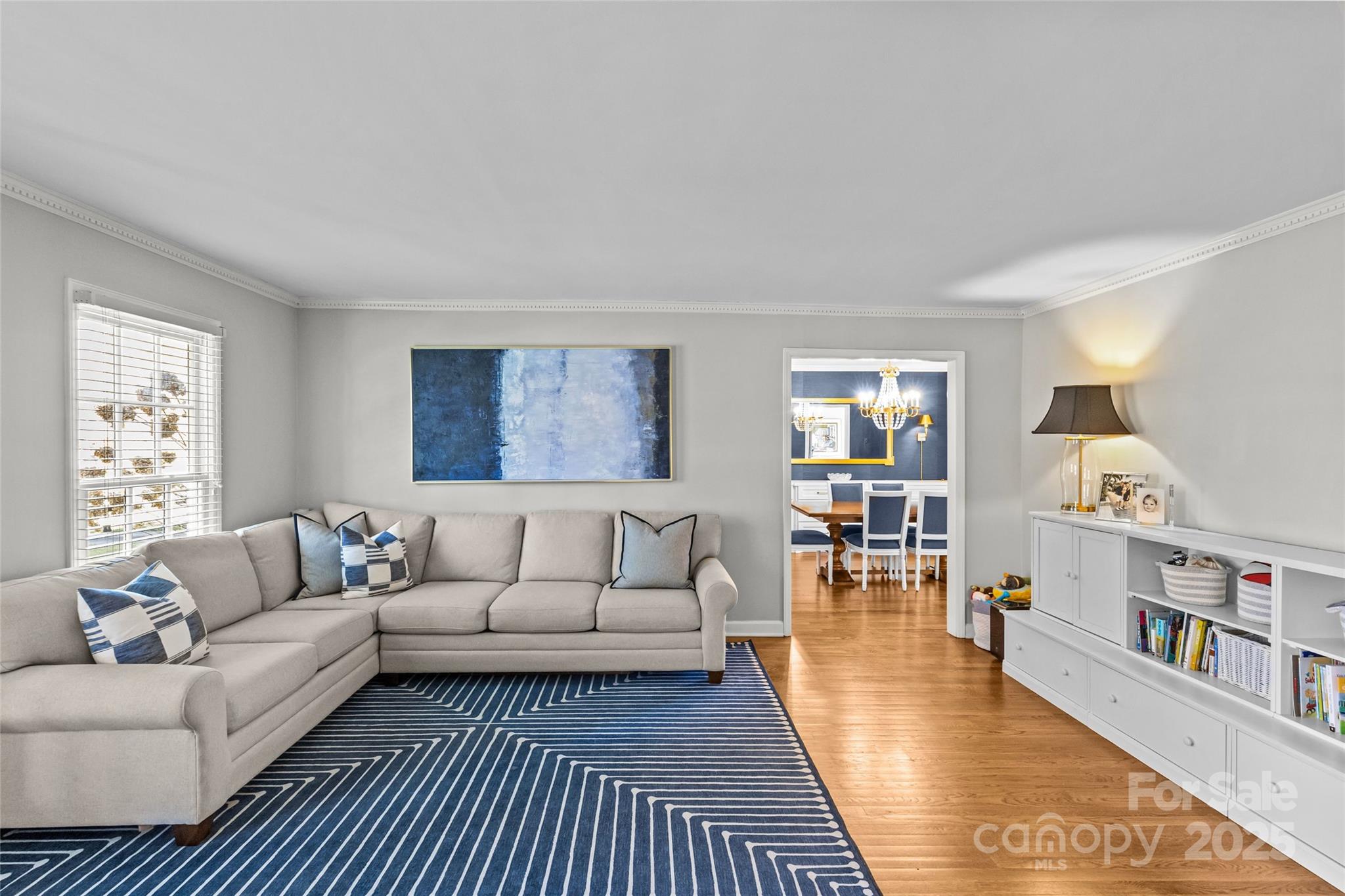2228 Valencia Terrace