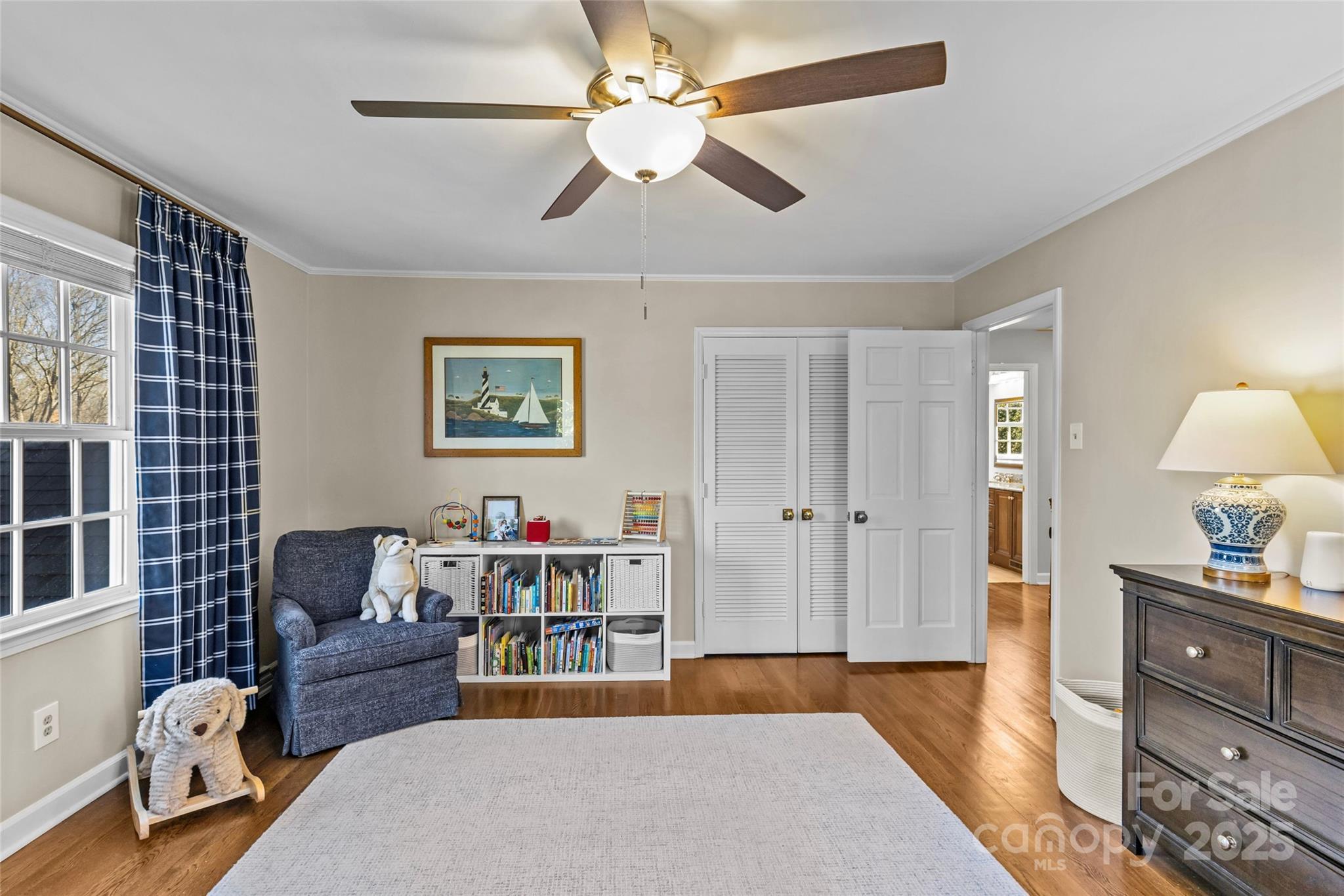 2228 Valencia Terrace