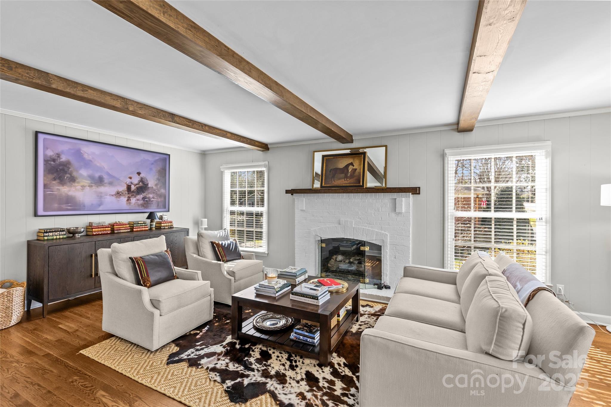 2228 Valencia Terrace