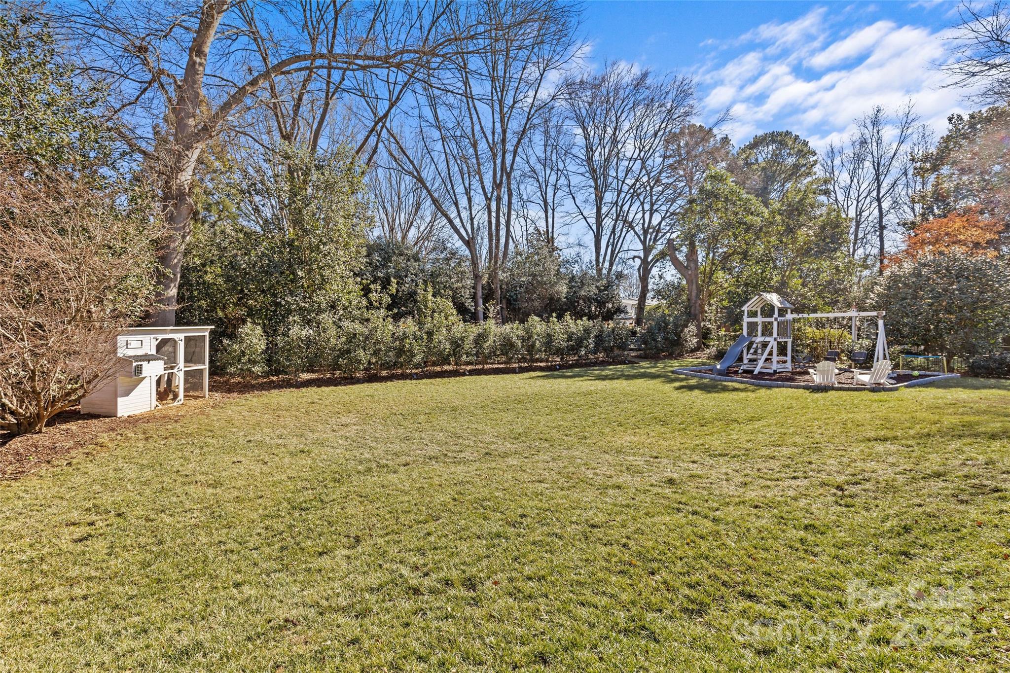 2228 Valencia Terrace