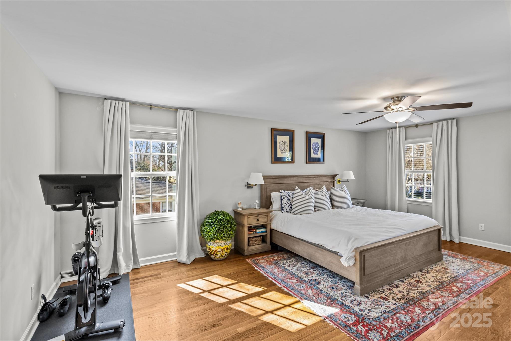 2228 Valencia Terrace