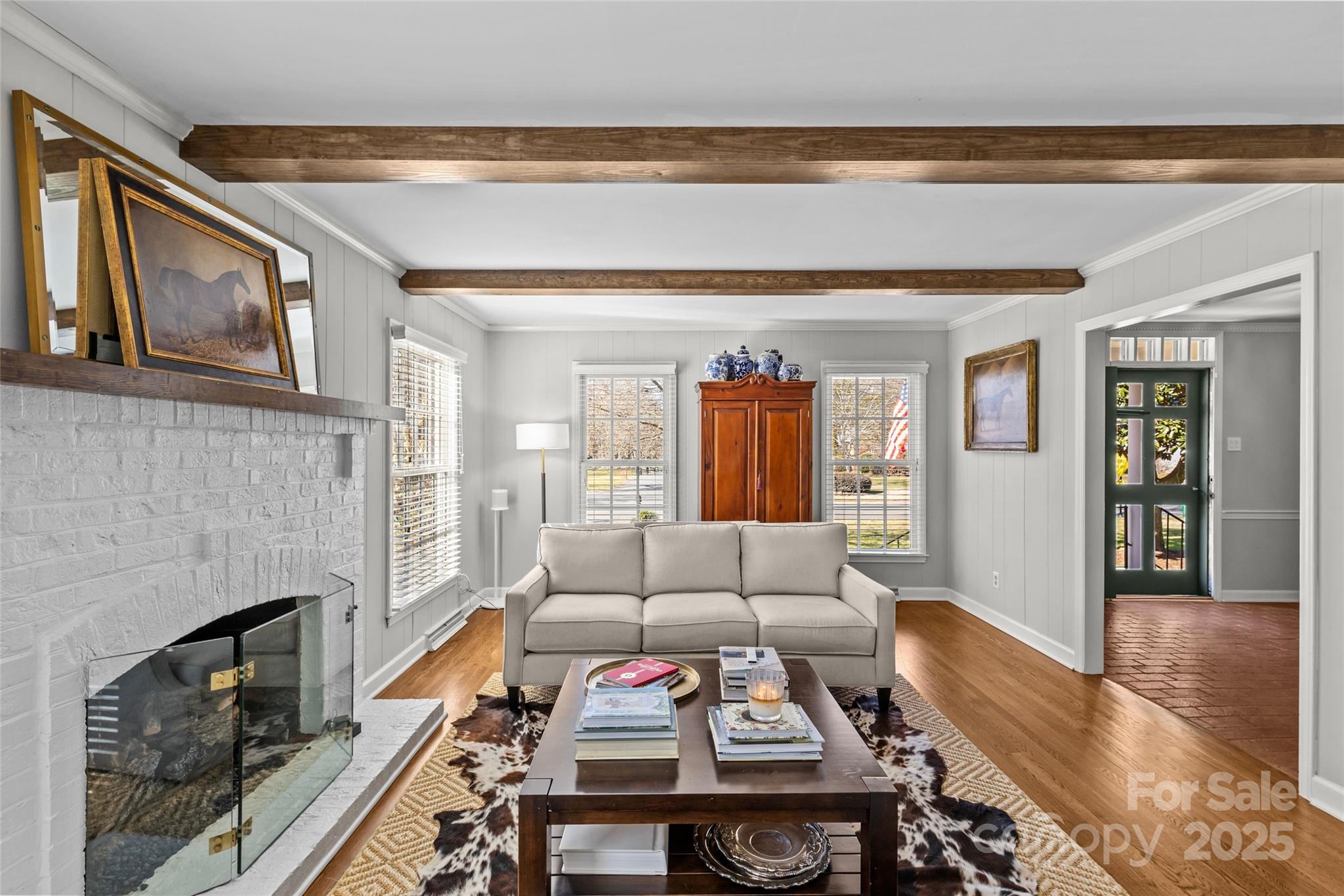 2228 Valencia Terrace