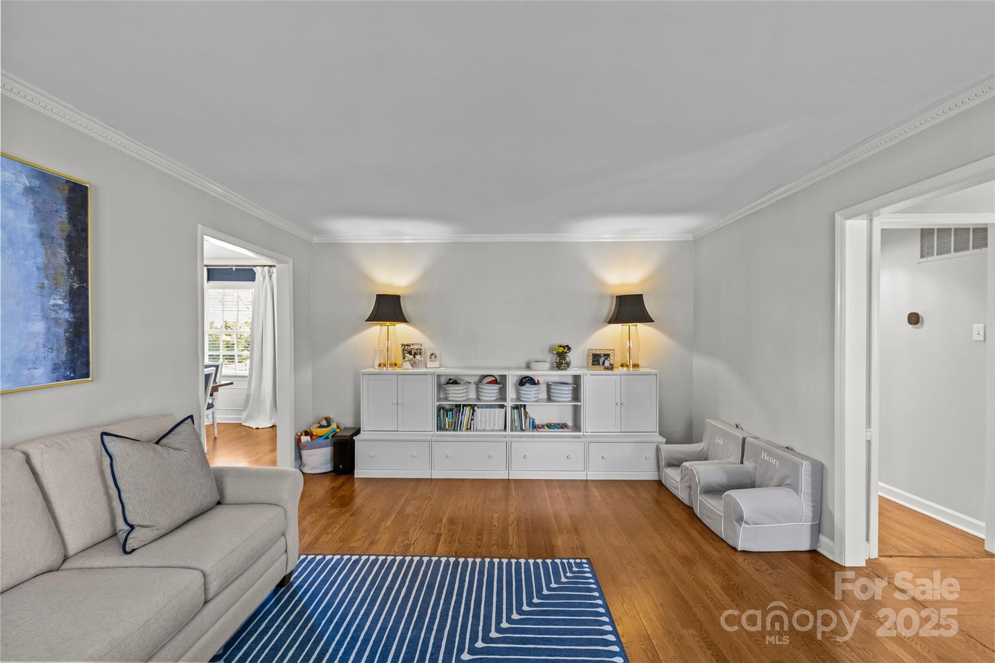 2228 Valencia Terrace