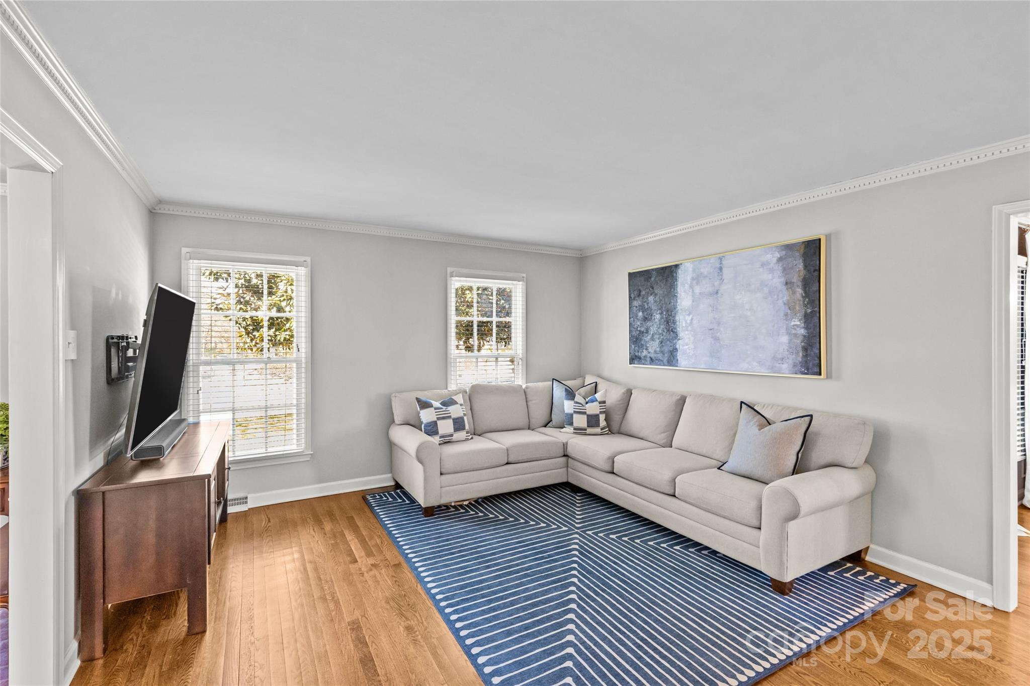 2228 Valencia Terrace