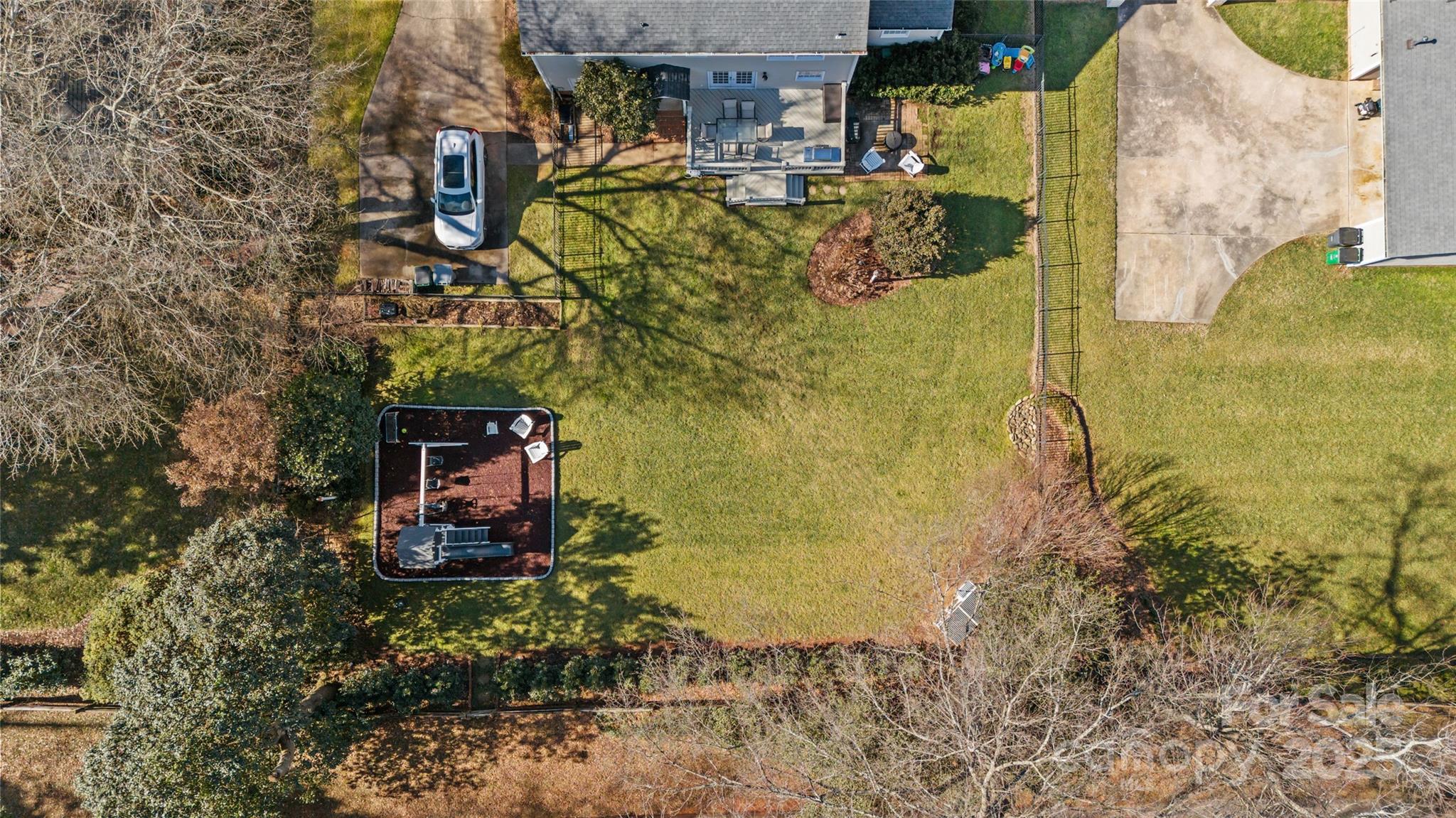 2228 Valencia Terrace