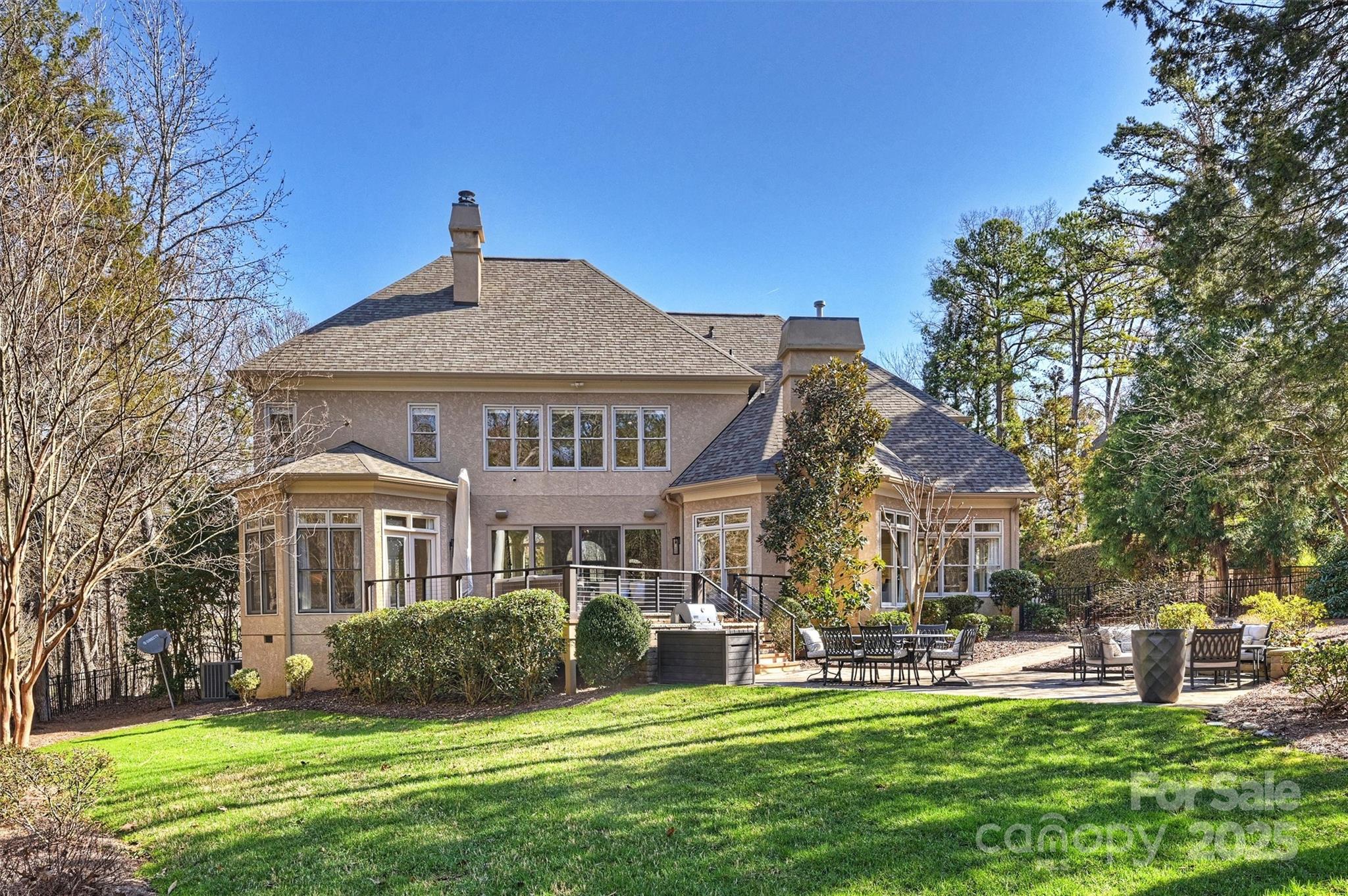 4004 Blossom Hill Drive