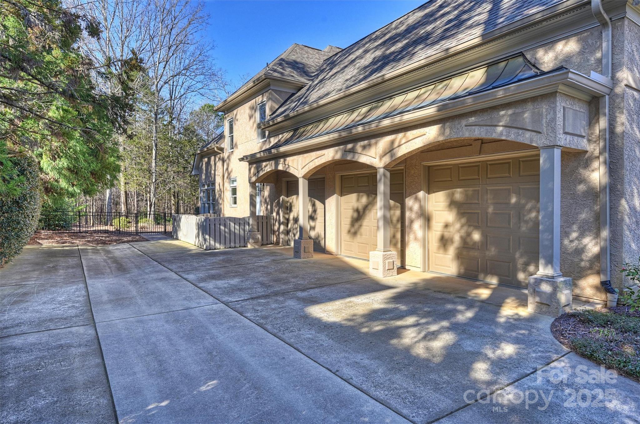 4004 Blossom Hill Drive