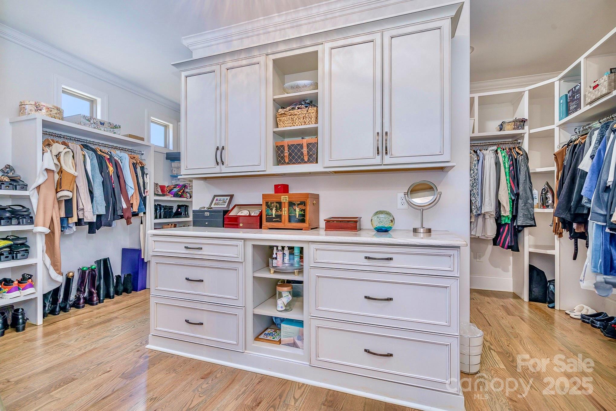 7134 Cobblefield Lane