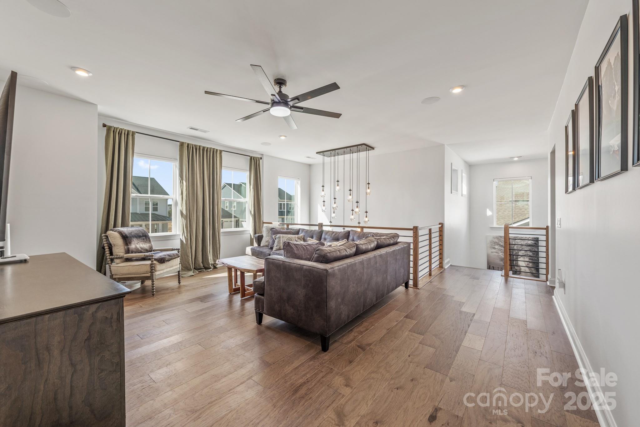 523 Meadow Ridge Drive