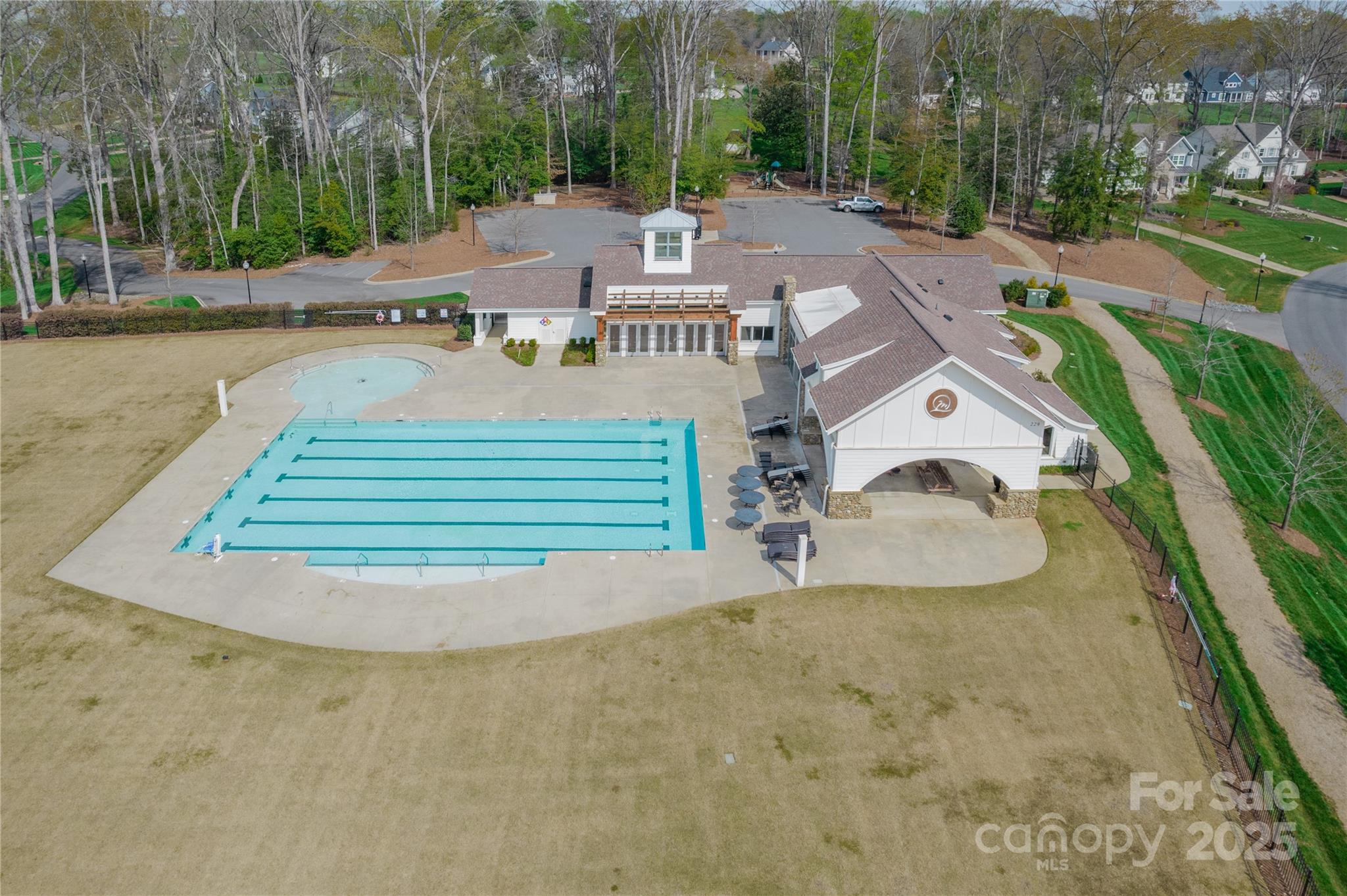 523 Meadow Ridge Drive
