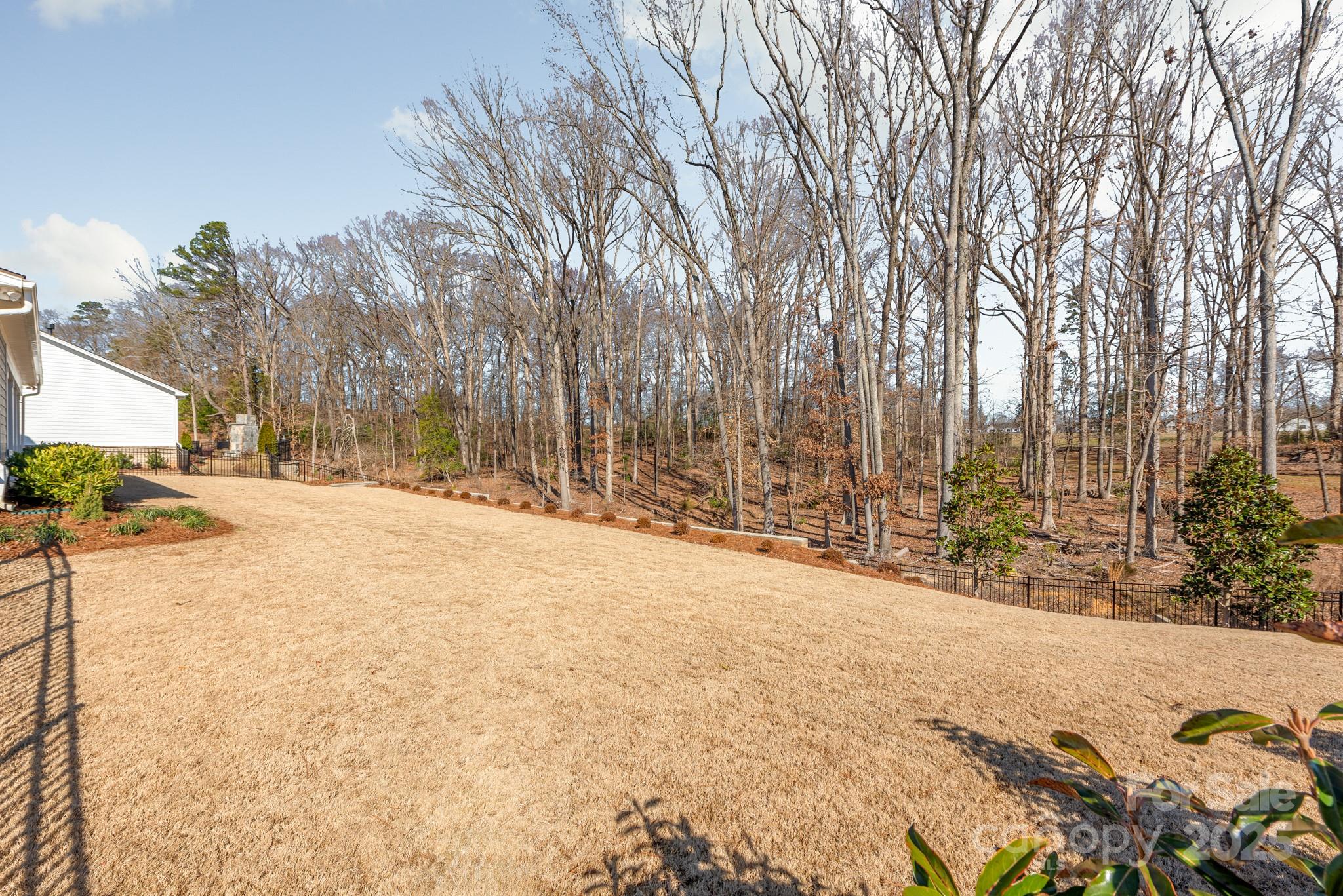523 Meadow Ridge Drive