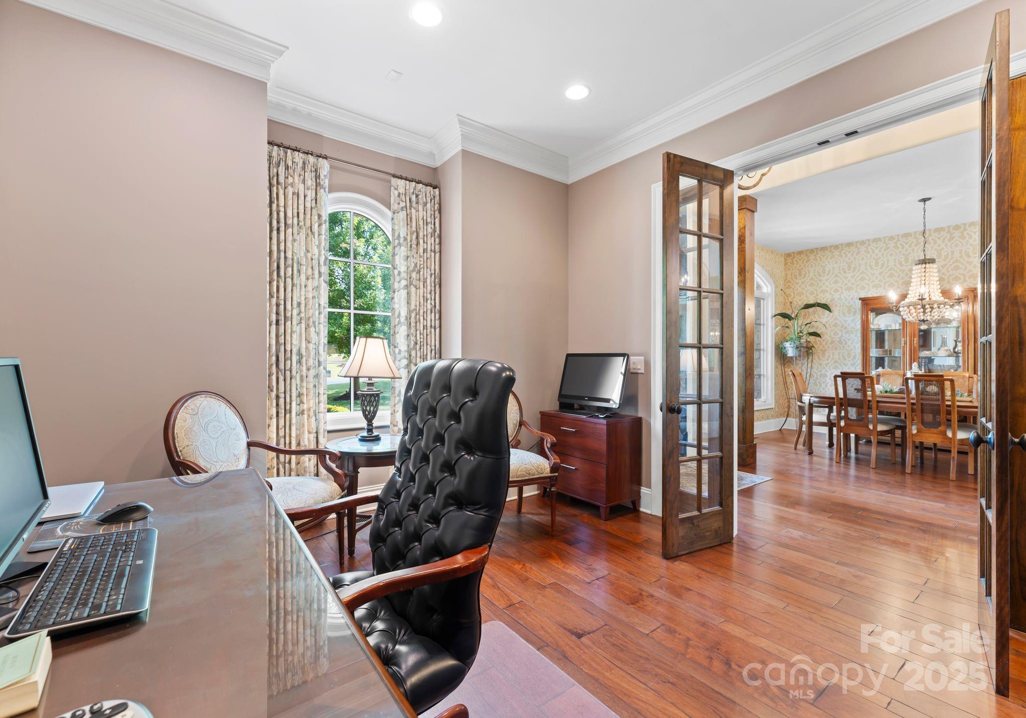 7461 Barrington Ridge Drive Unit: 33