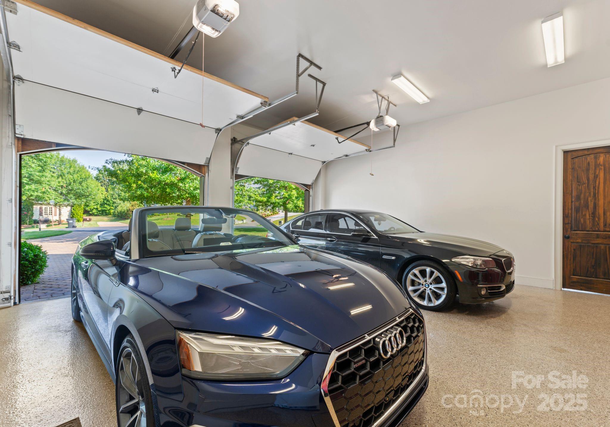 7461 Barrington Ridge Drive Unit: 33