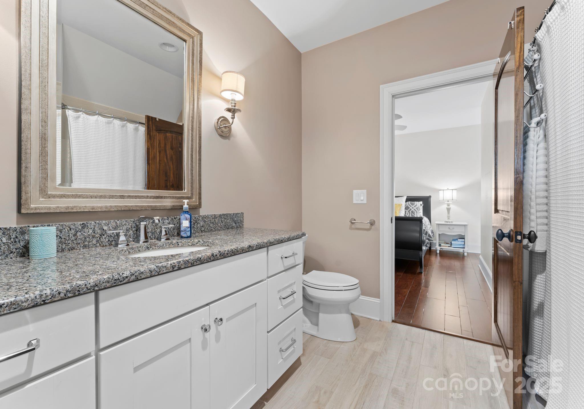 7461 Barrington Ridge Drive Unit: 33