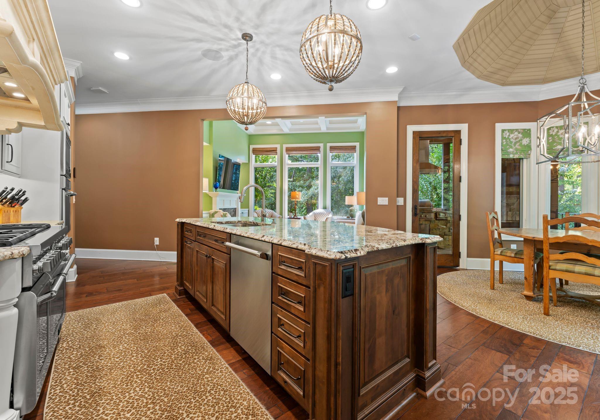 7461 Barrington Ridge Drive Unit: 33