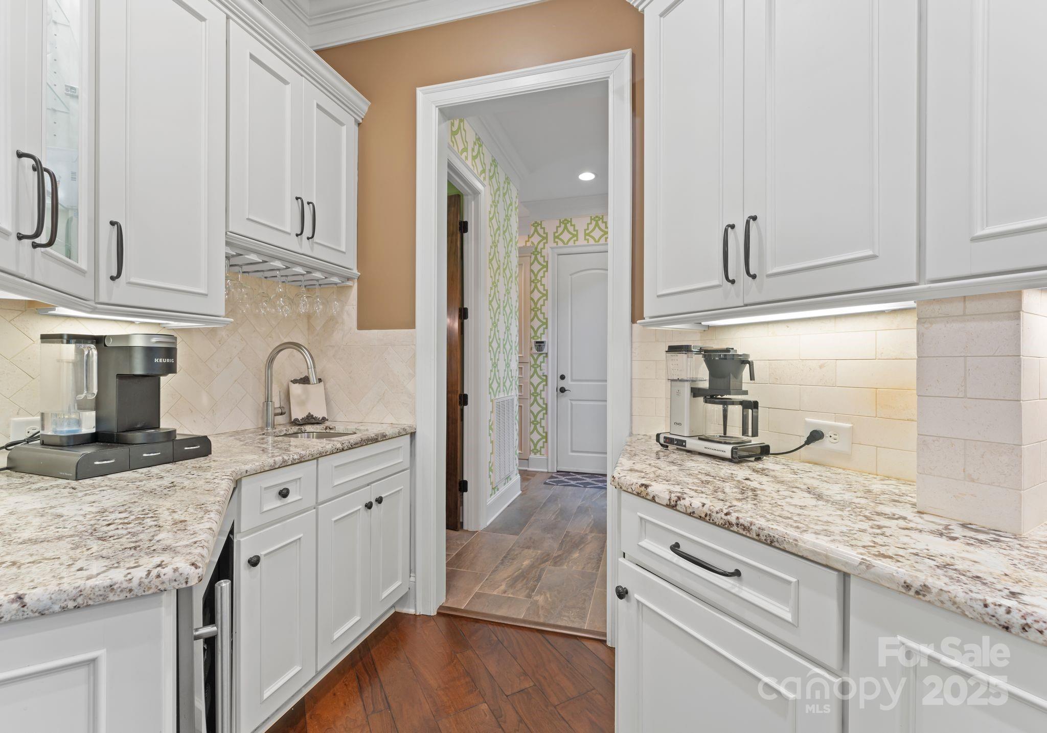 7461 Barrington Ridge Drive Unit: 33