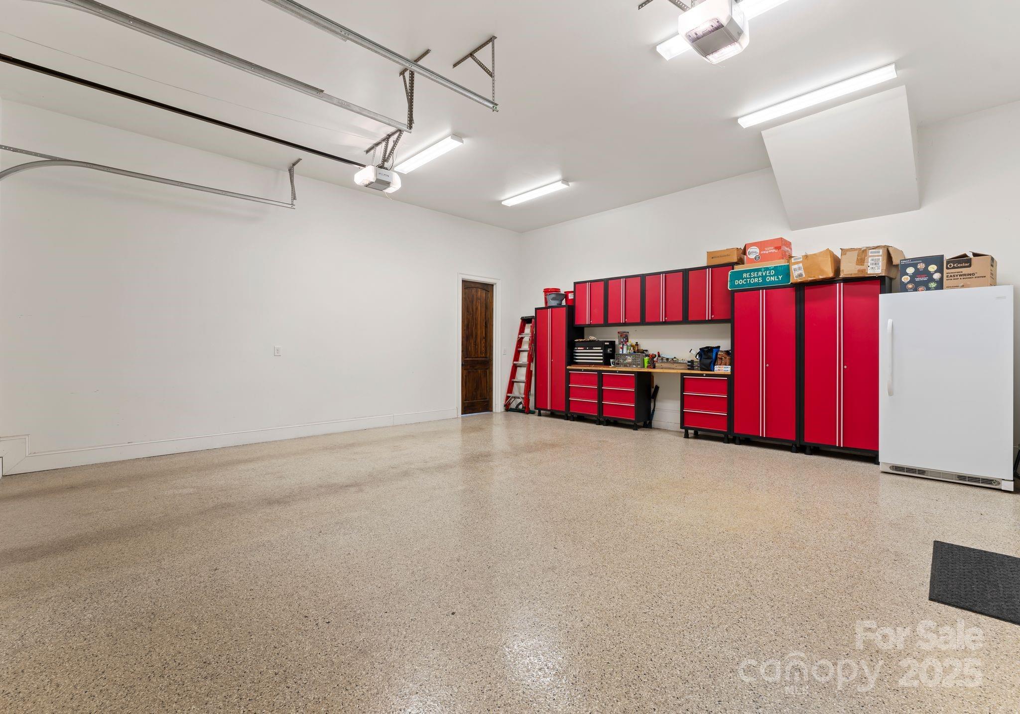 7461 Barrington Ridge Drive Unit: 33