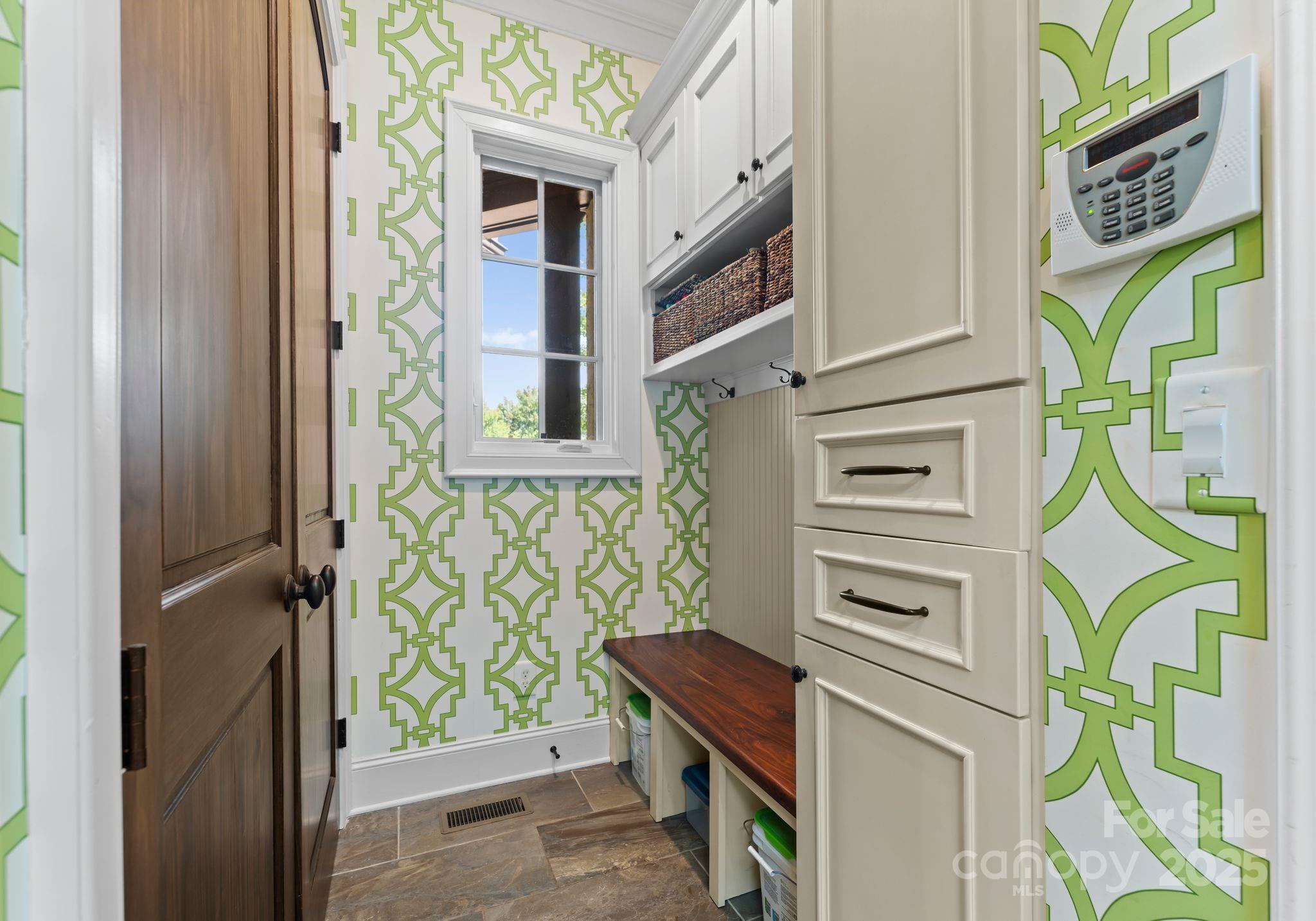 7461 Barrington Ridge Drive Unit: 33