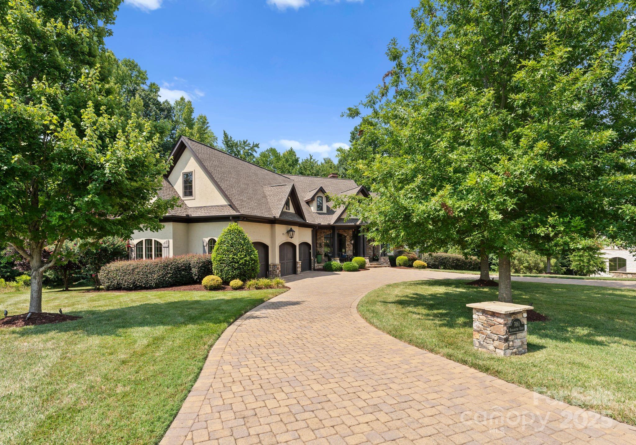 7461 Barrington Ridge Drive Unit: 33