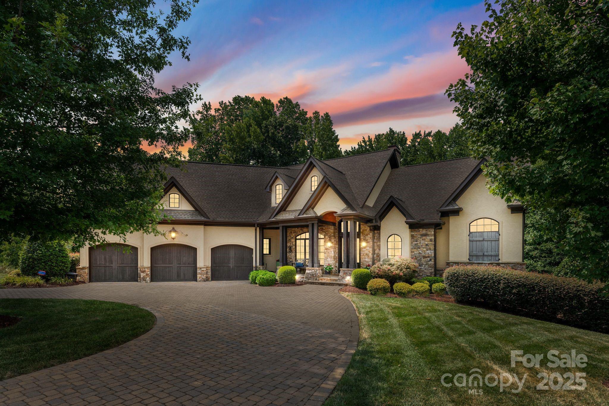 7461 Barrington Ridge Drive Unit: 33