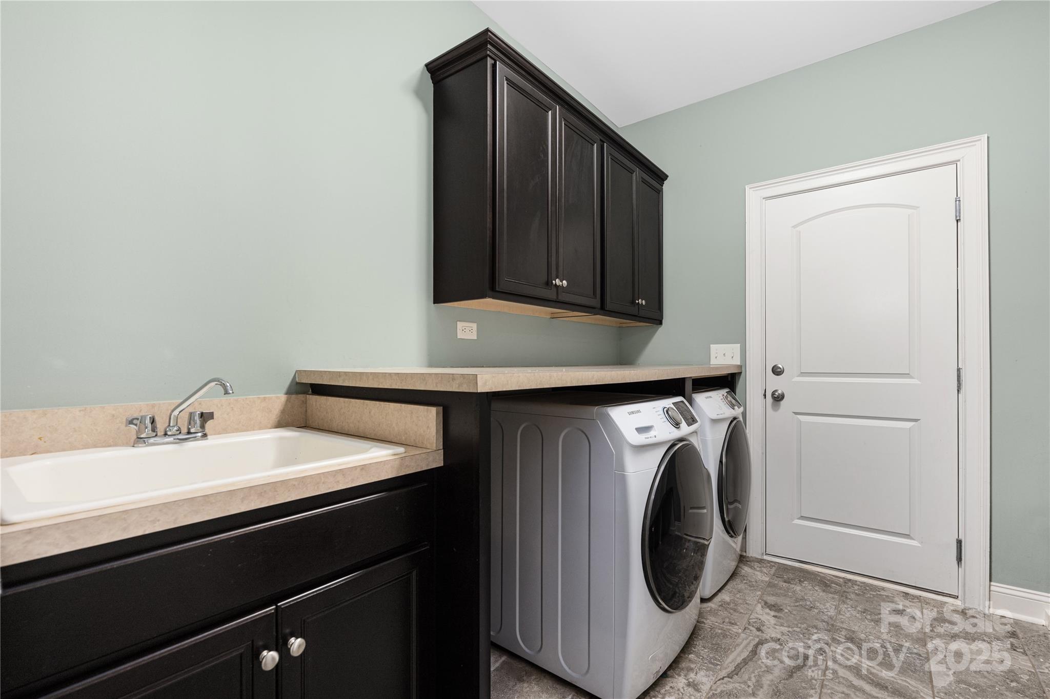 119 Charthouse Lane