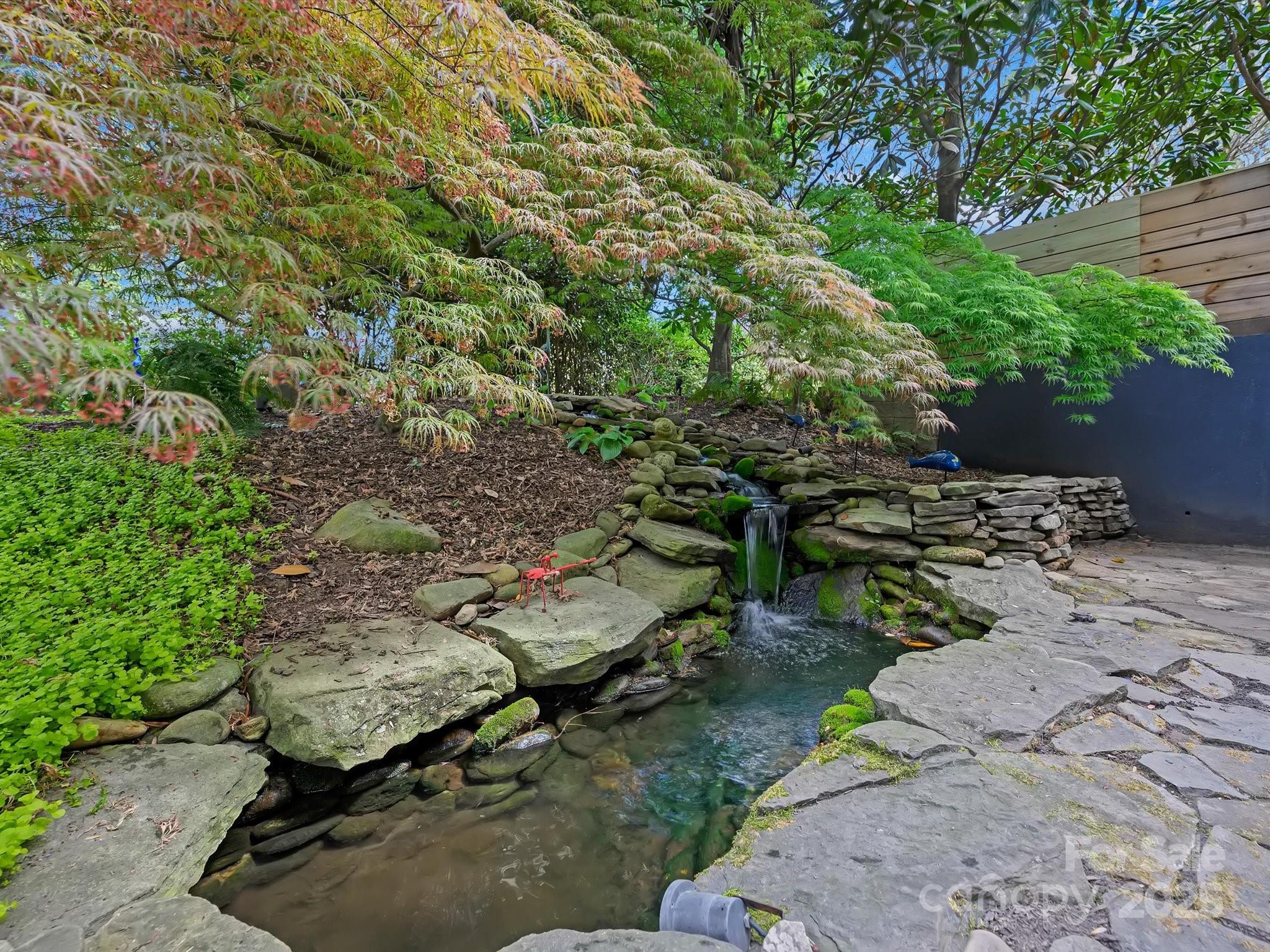19000 Hodestone Mews Court
