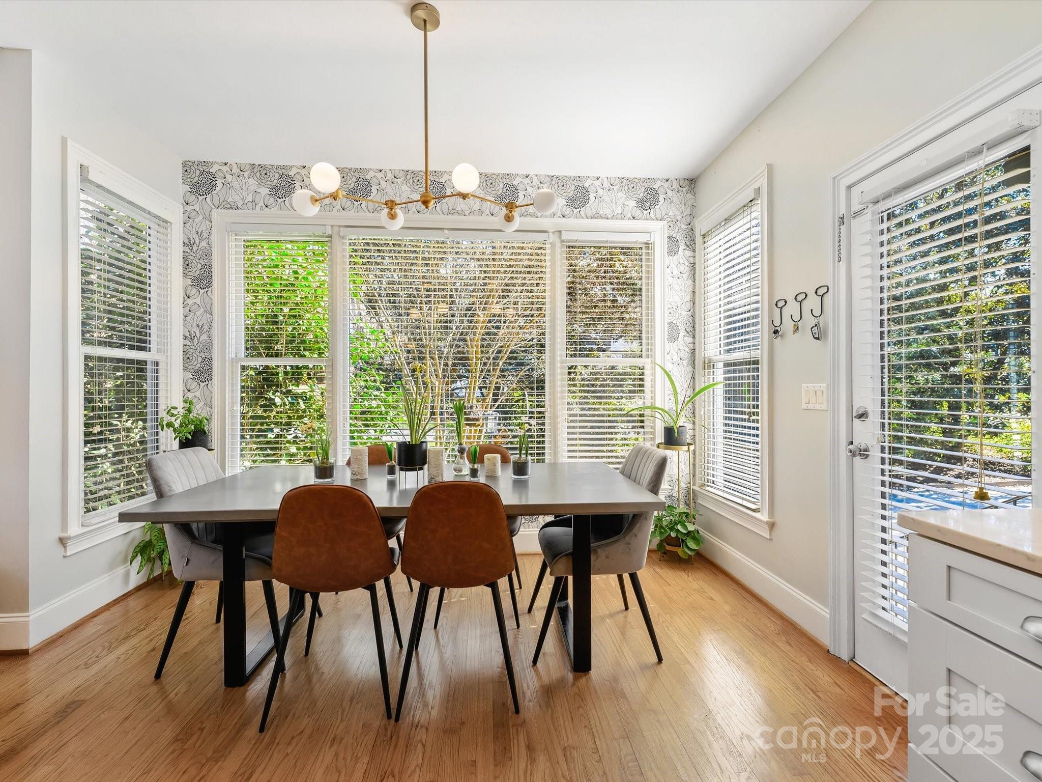 19000 Hodestone Mews Court