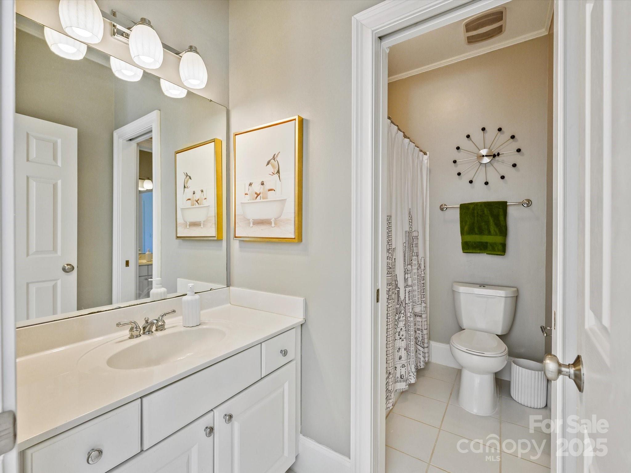 19000 Hodestone Mews Court