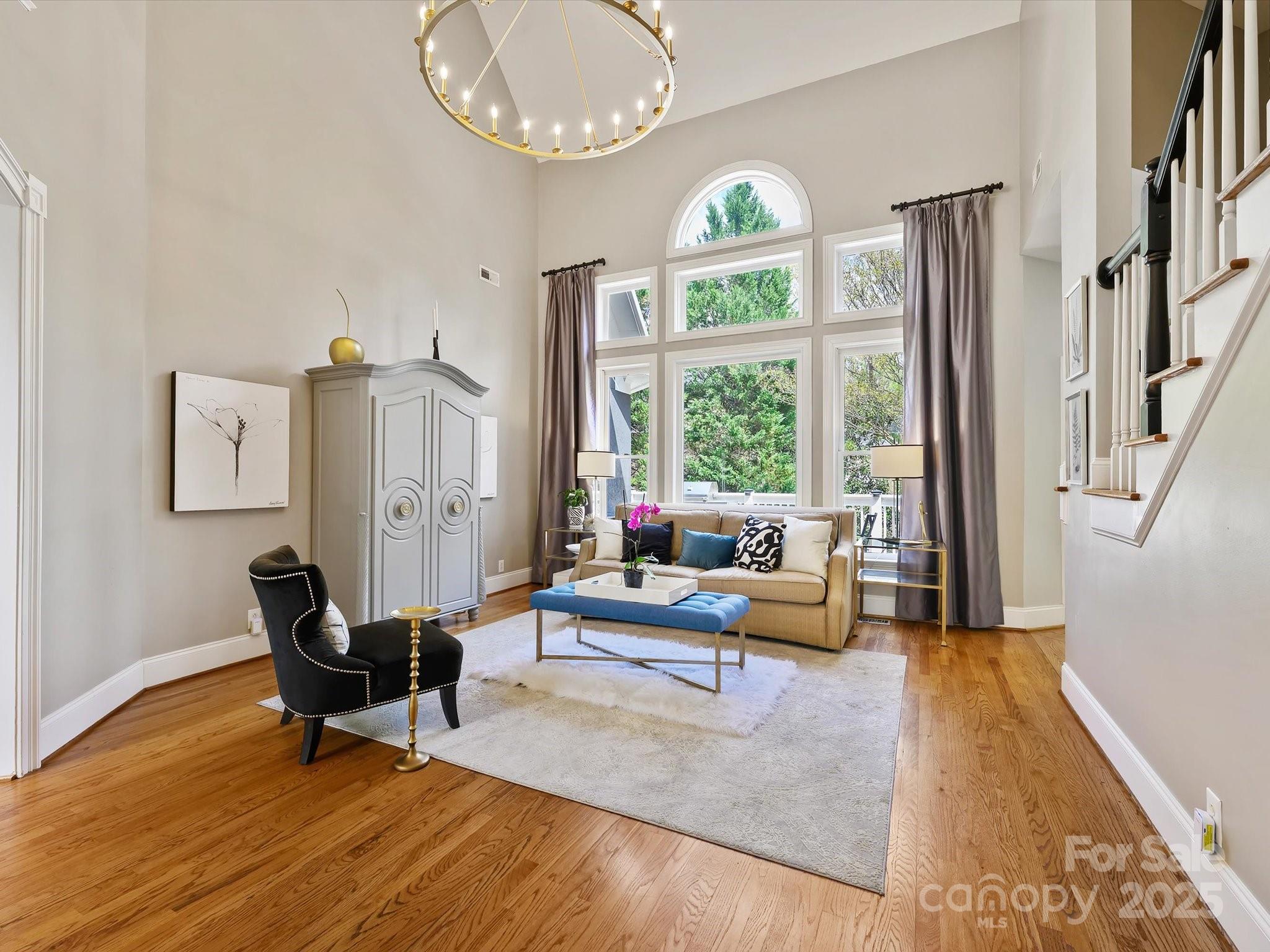 19000 Hodestone Mews Court