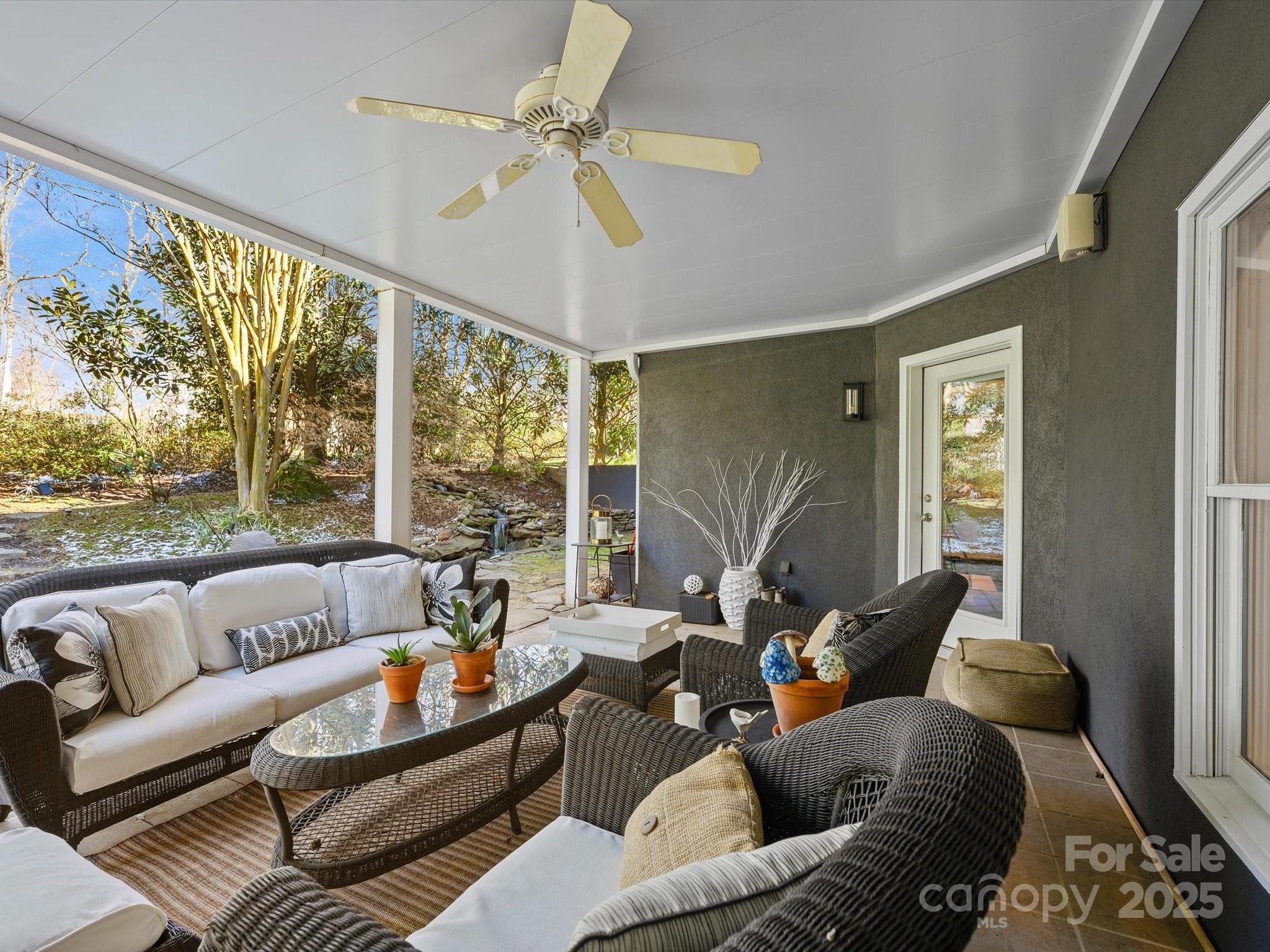 19000 Hodestone Mews Court