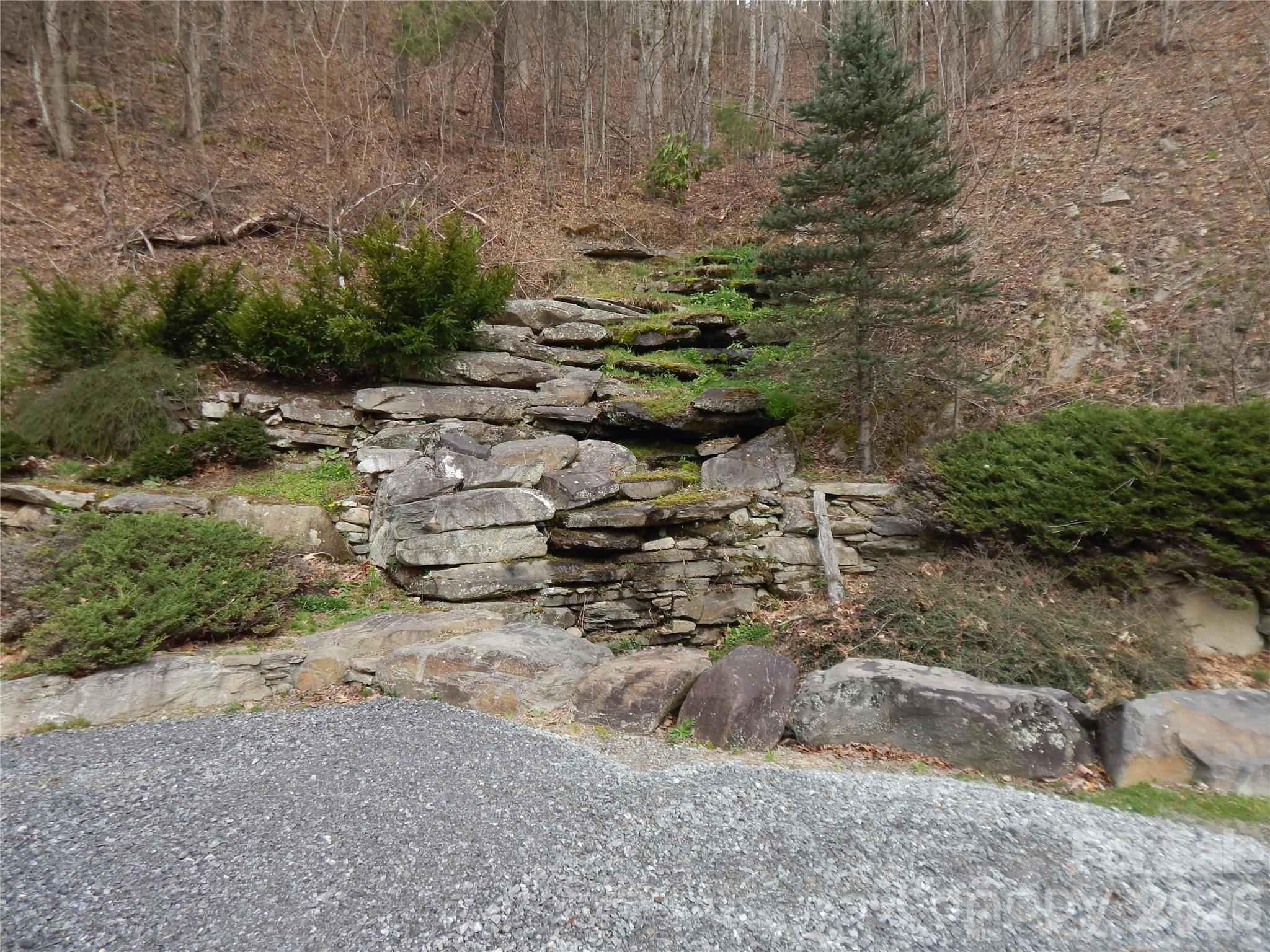 5 Sigogglin Trail