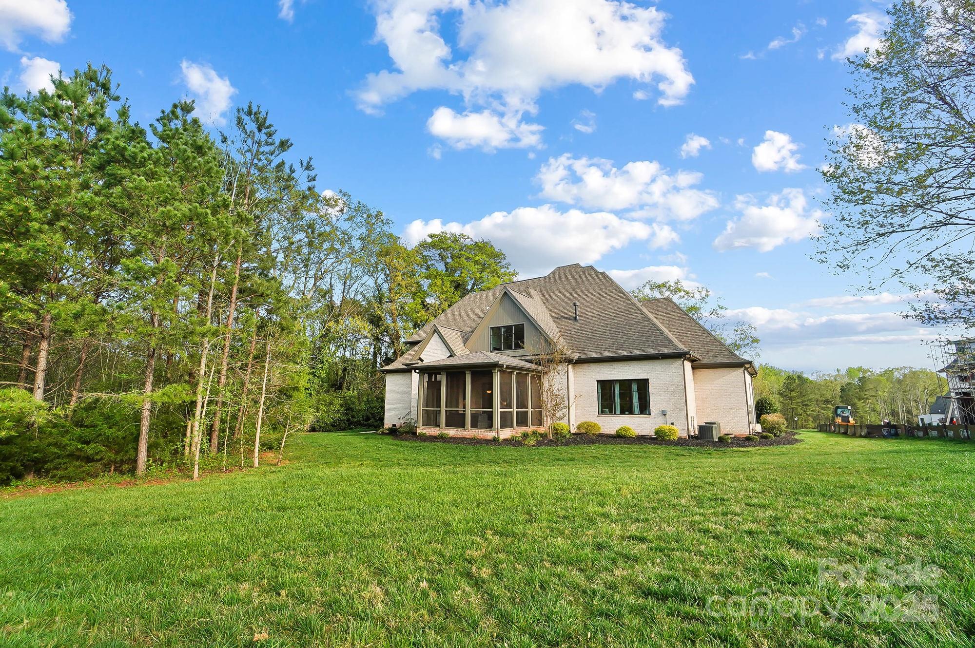 109 Redbird Lane
