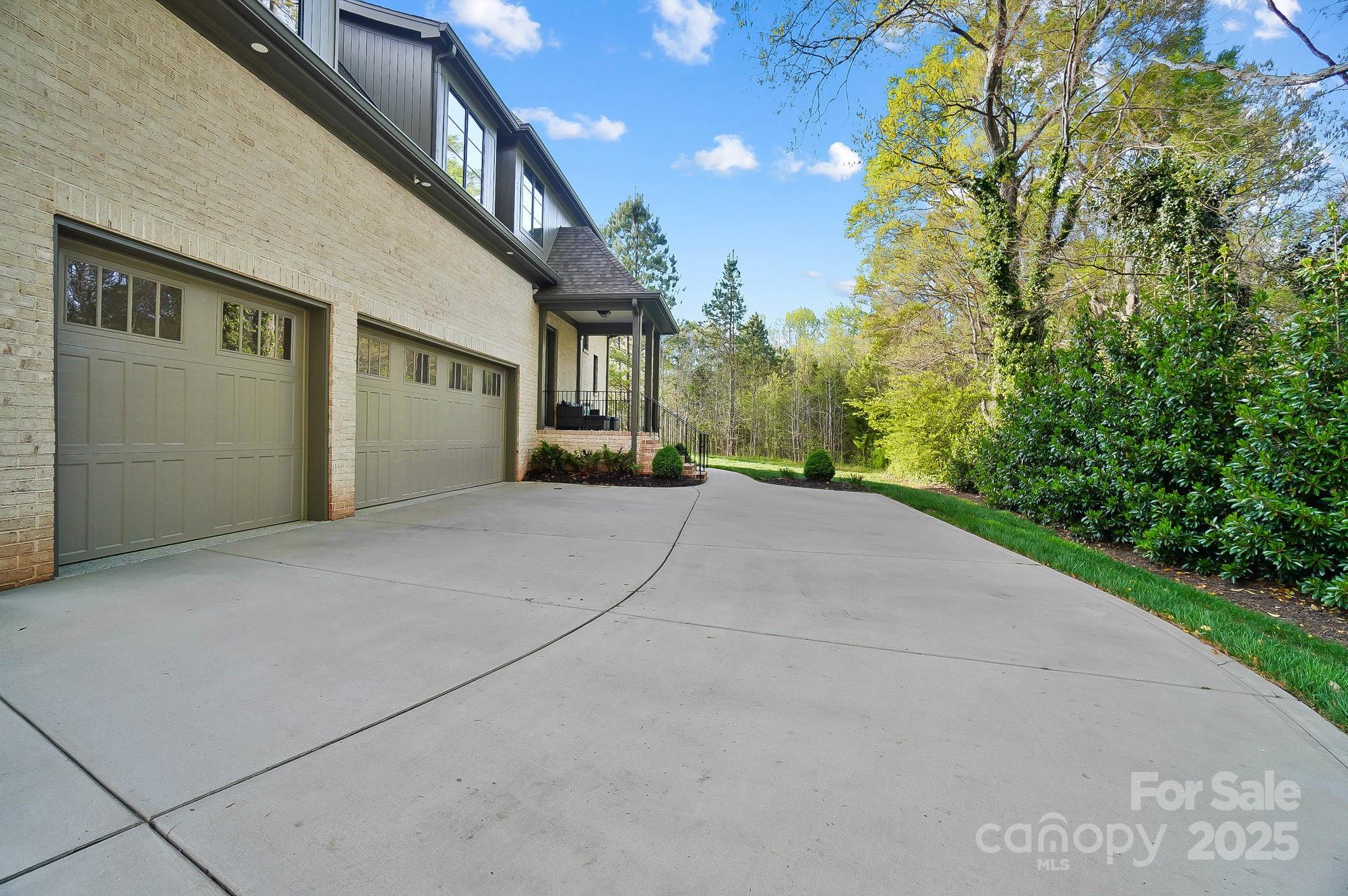 109 Redbird Lane