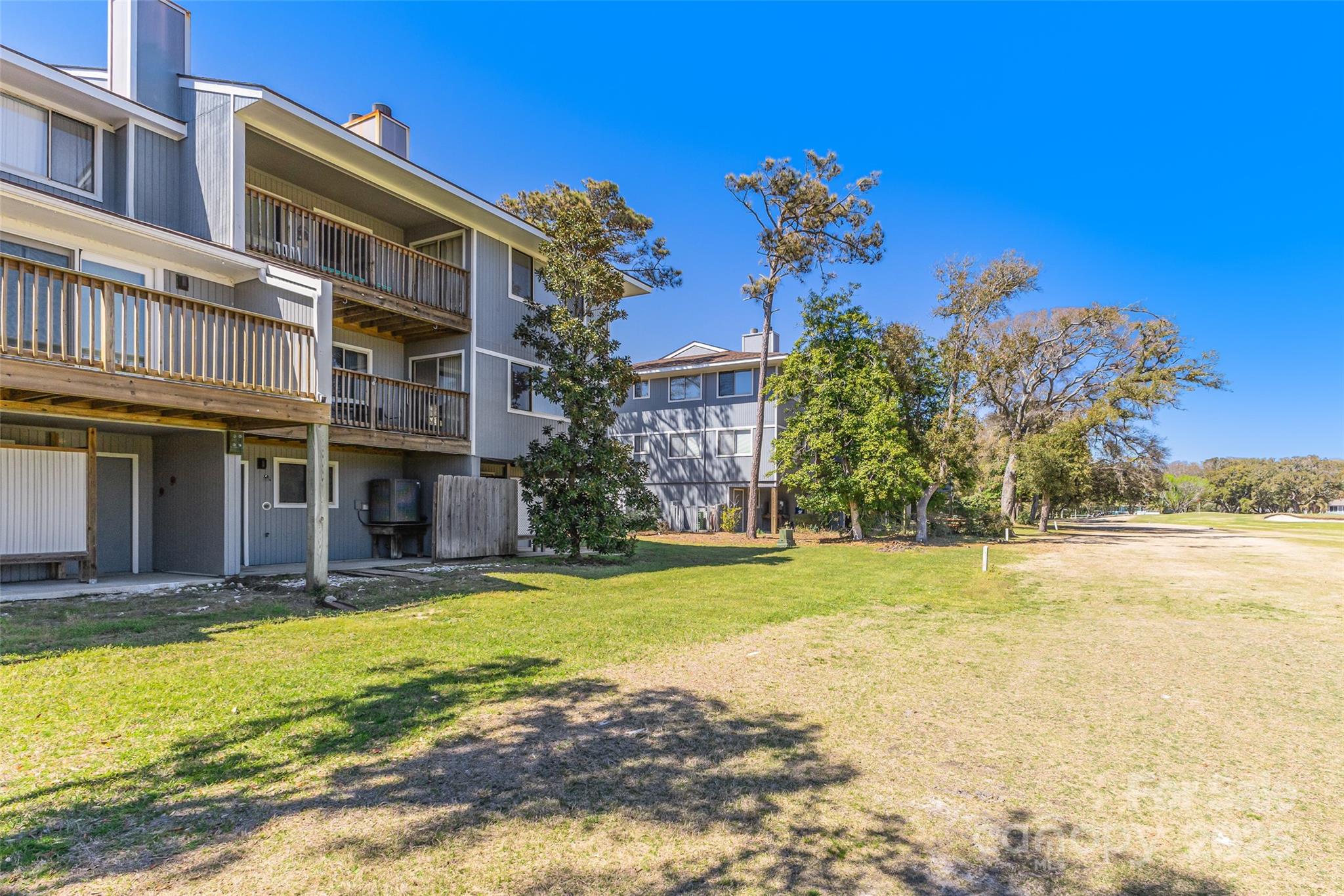 38 Bunker Court