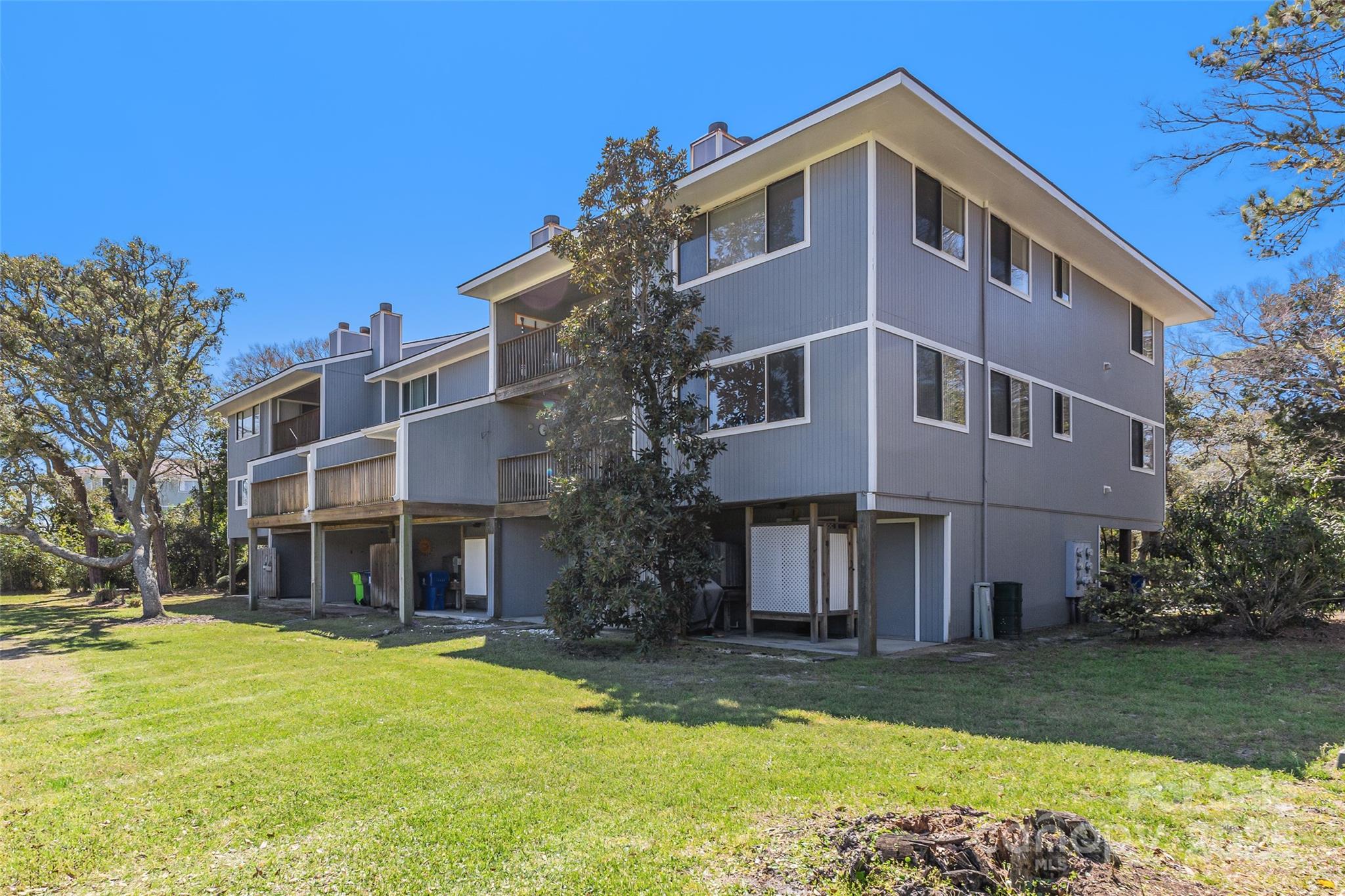 38 Bunker Court