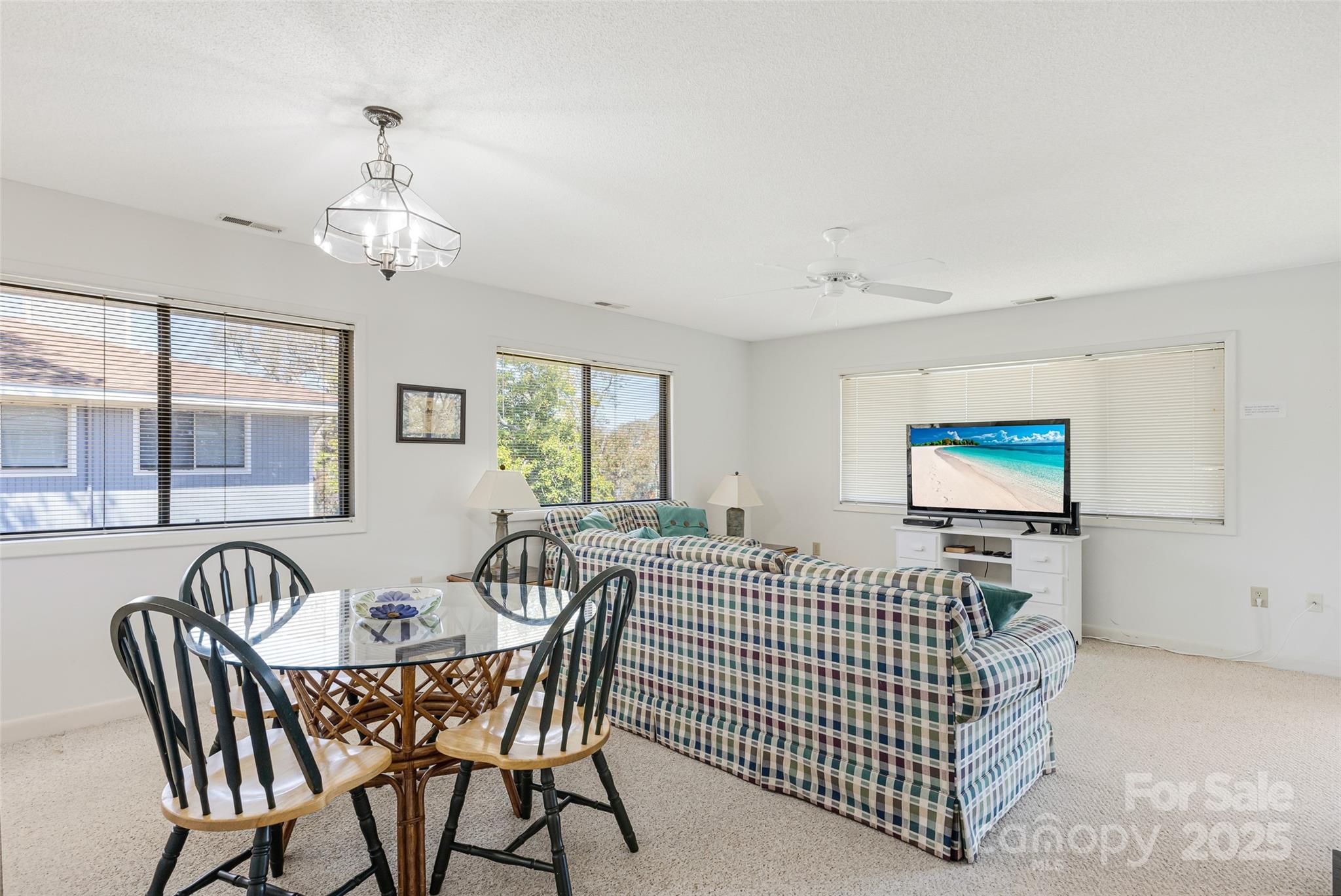 38 Bunker Court