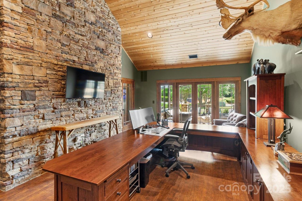 2173 Smith Harbour Drive