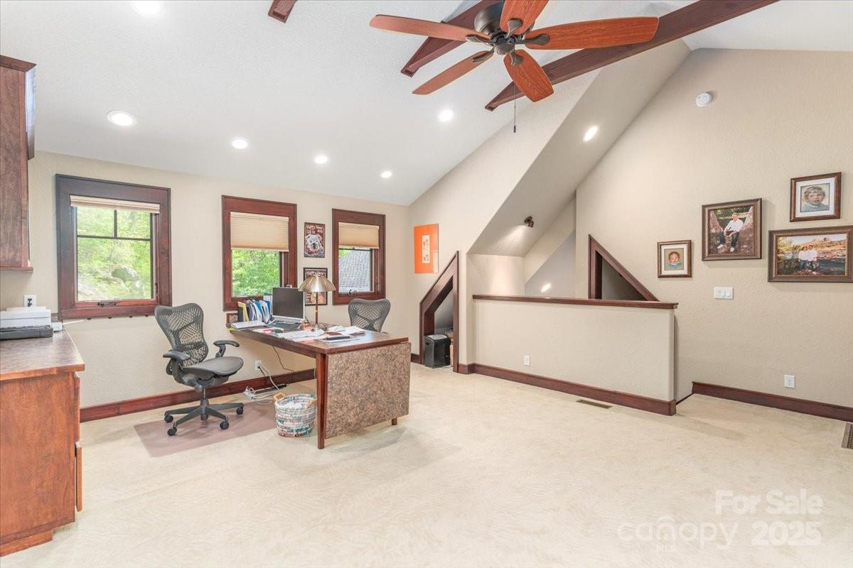 2461 Eagles Nest Road