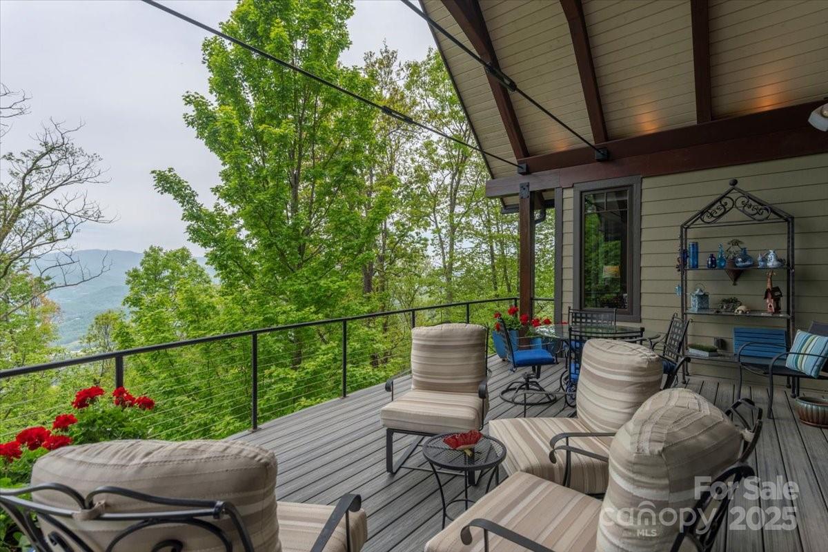 2461 Eagles Nest Road