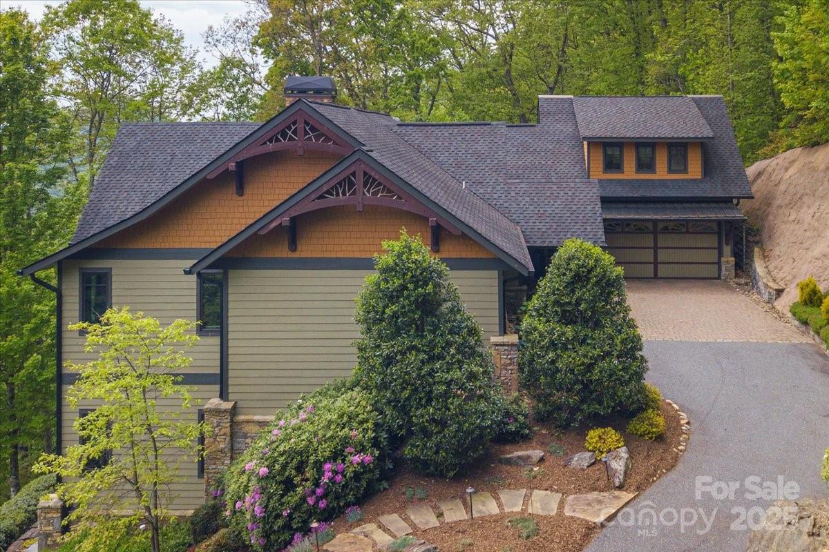 2461 Eagles Nest Road
