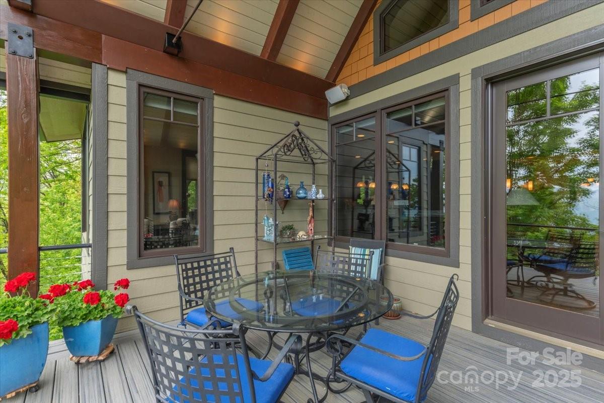 2461 Eagles Nest Road