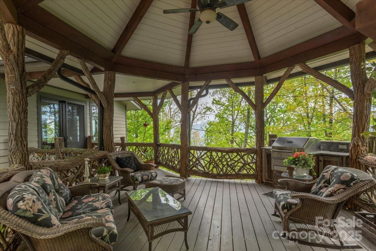 2461 Eagles Nest Road