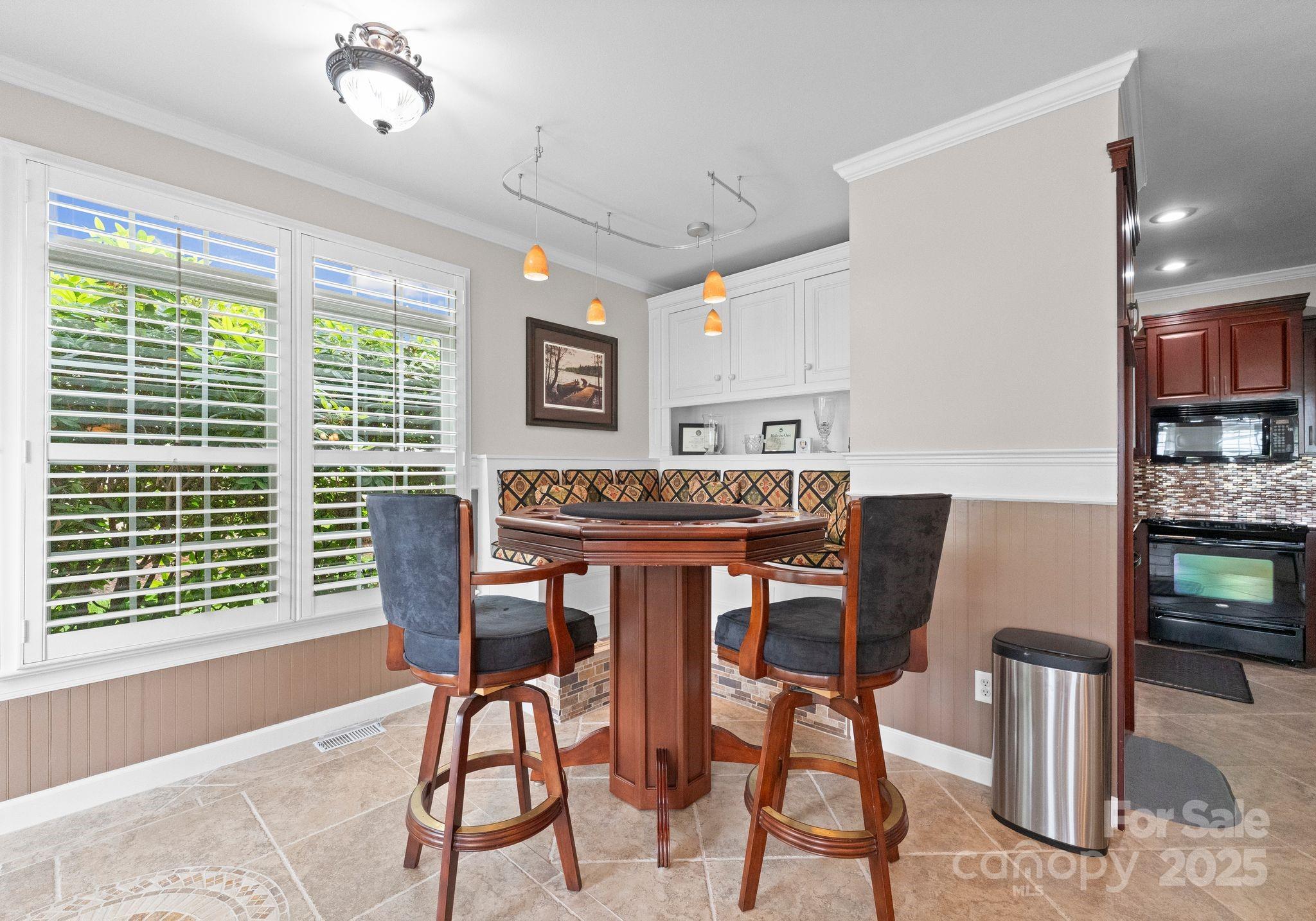 7412 Sahalee Drive