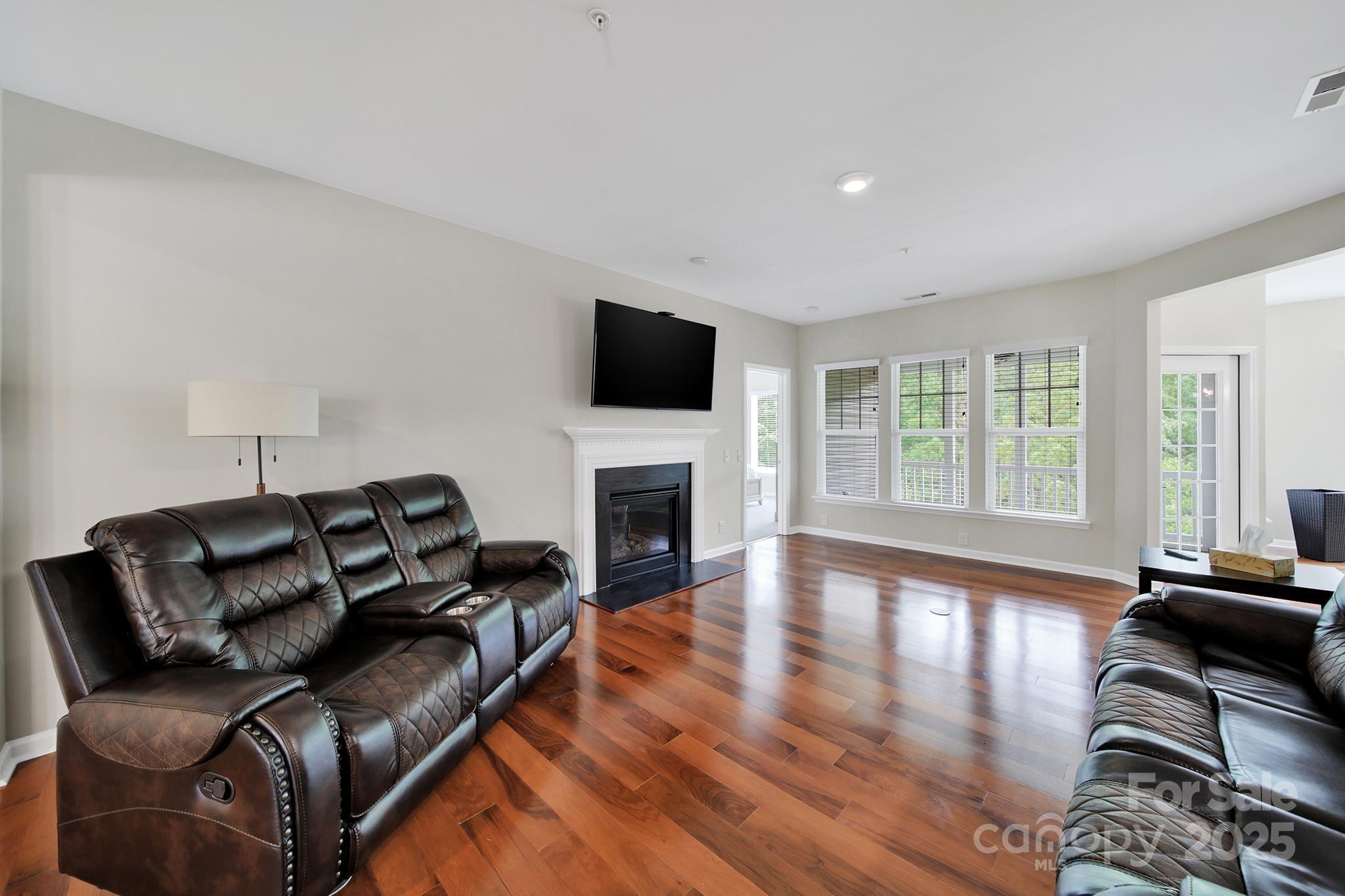 45008 Wigeon Lane Unit: 202